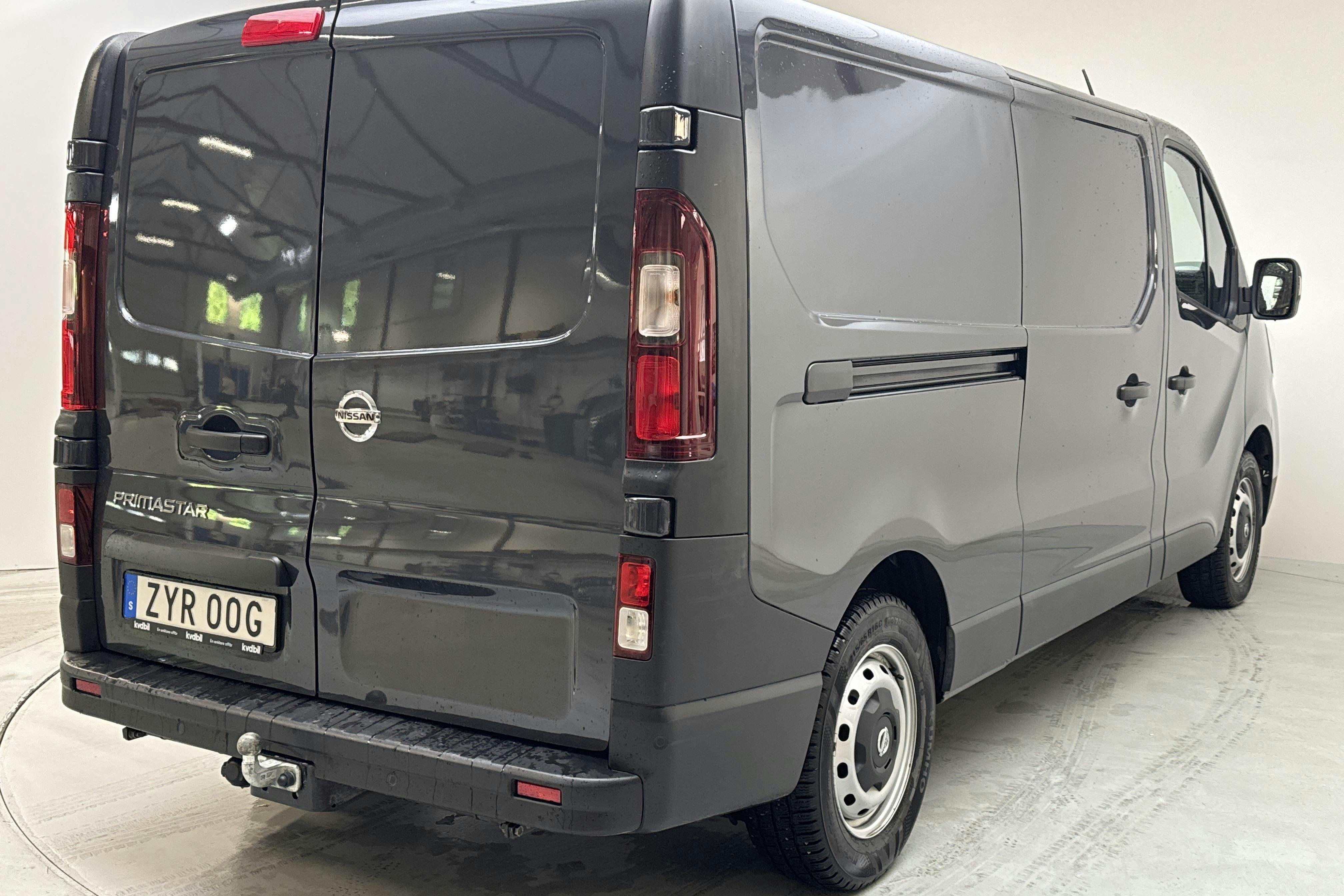 Nissan Primastar 2.0 dCi (150hk) - 3 074 mil - Manuell - Dark Grey - 2023