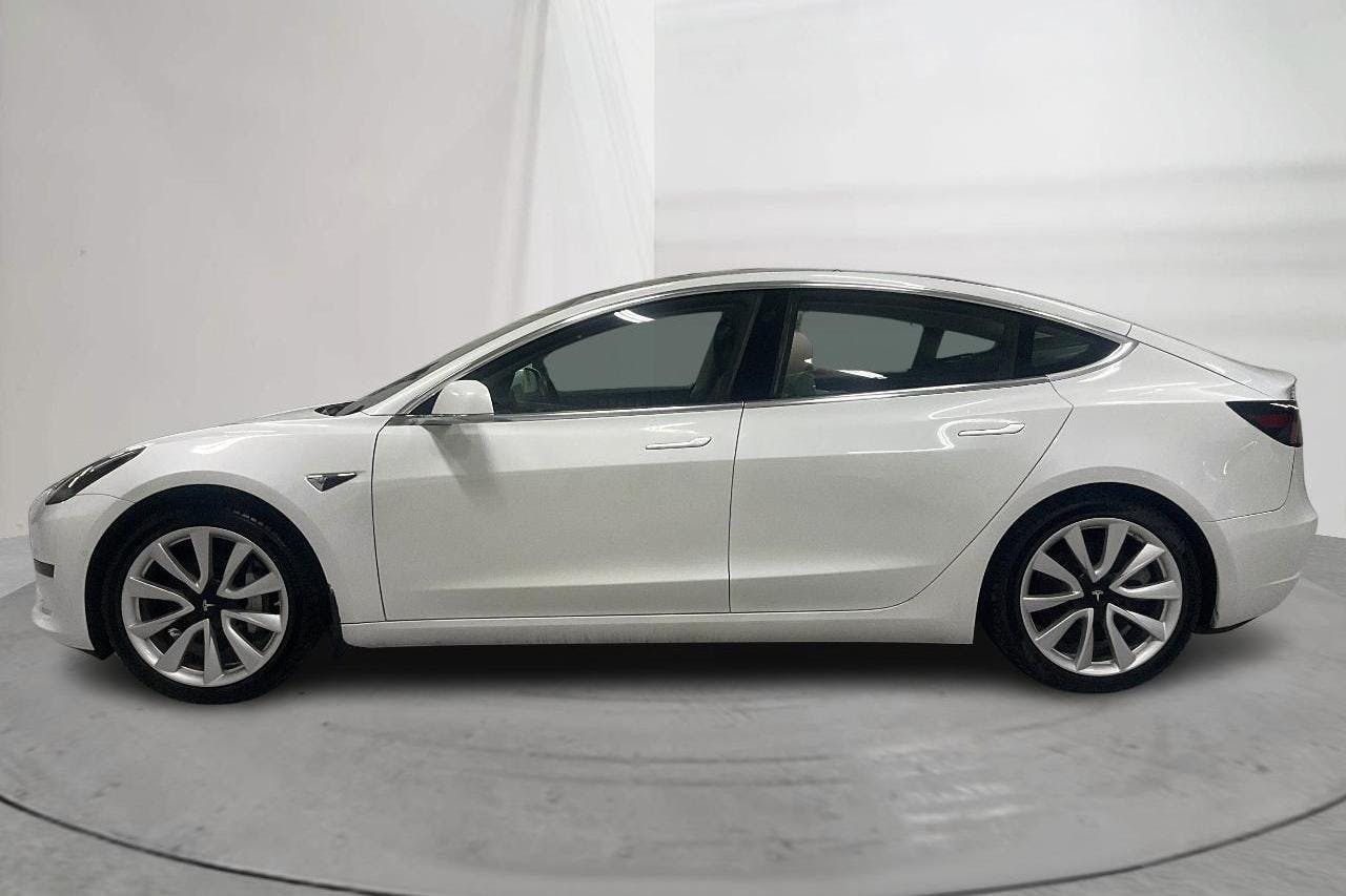 Tesla Model 3 Standard Range RWD - 19 038 mil - Automat - vit - 2020