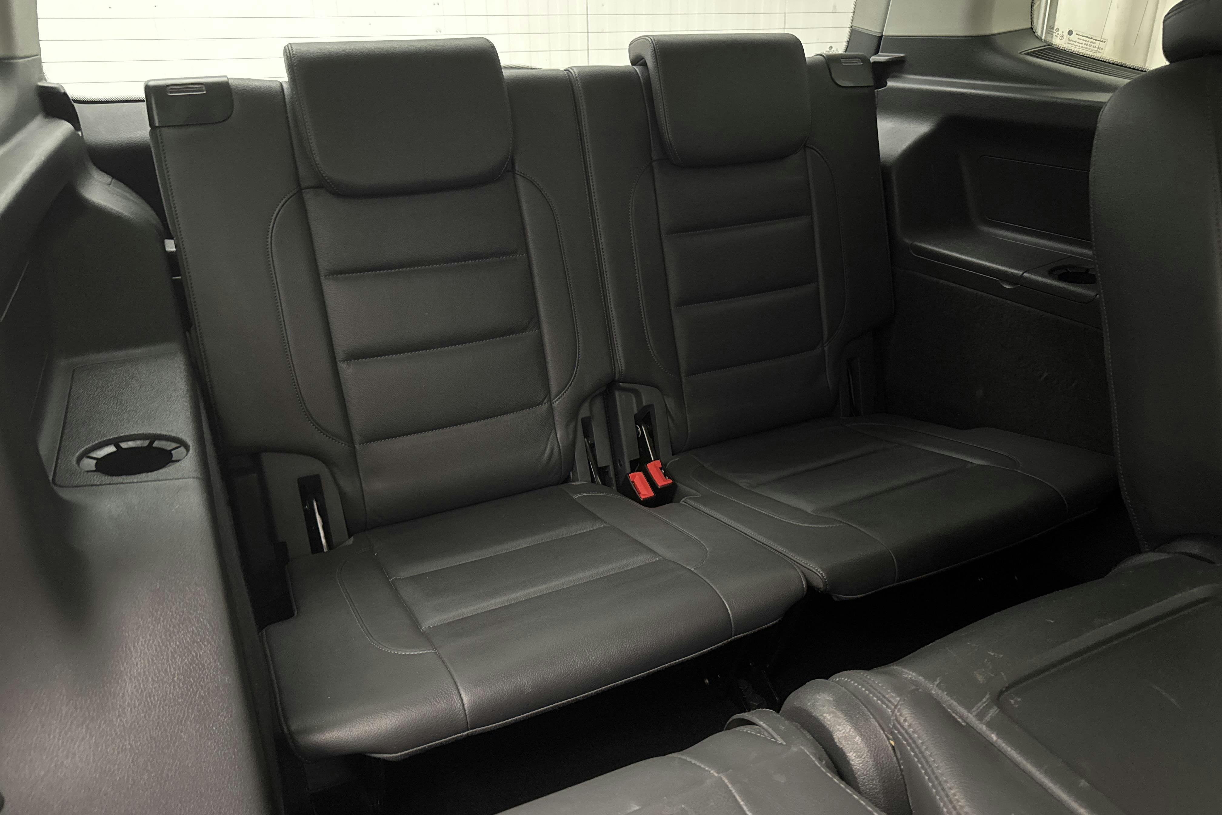 VW CrossTouran 1.4 TSI (140hk) - 18 697 mil - Manuell - silver - 2015