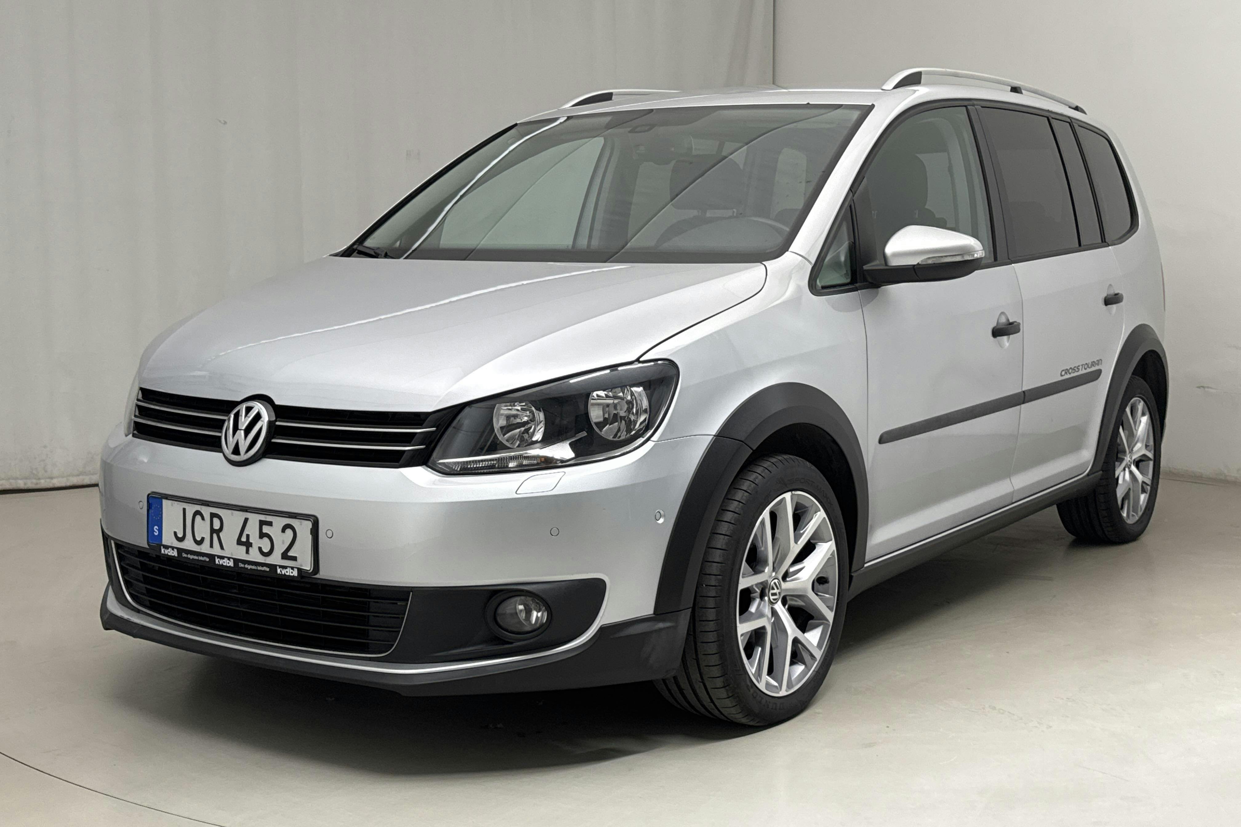 VW CrossTouran 1.4 TSI (140hk) - 186 970 km - Manualna - srebro - 2015