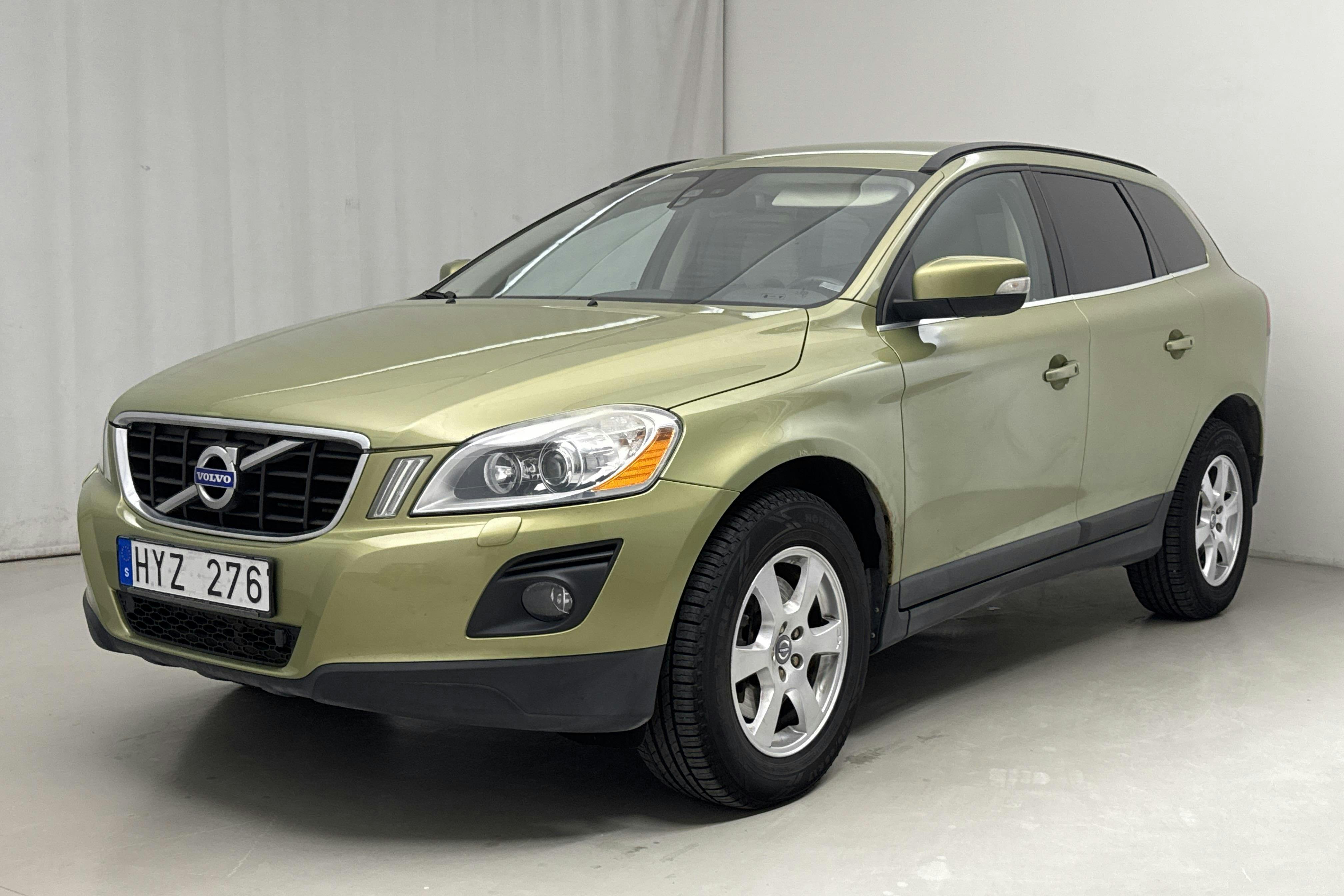 Volvo XC60 2.4D AWD (163hk) - 20 461 mil - Automat - grön - 2009