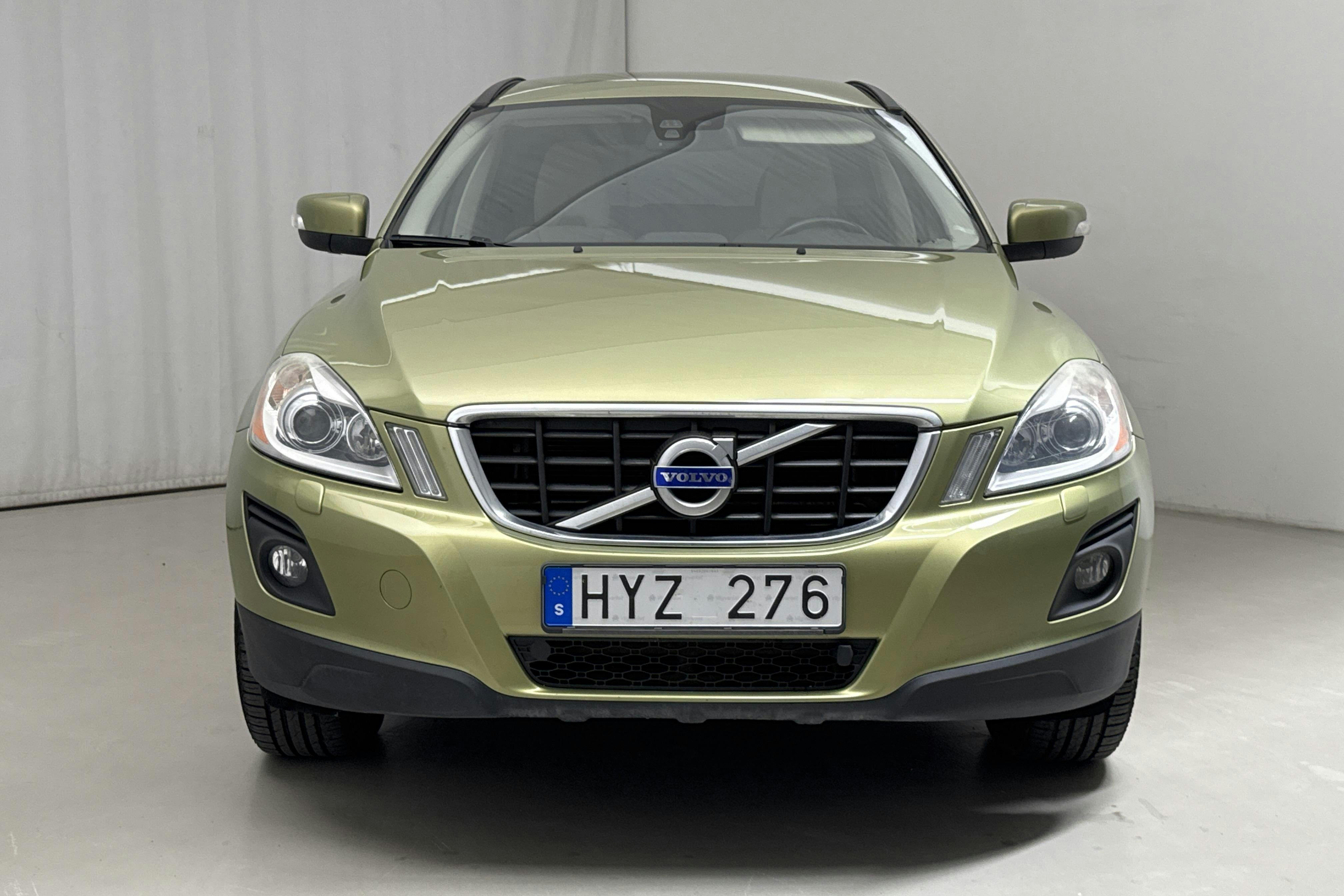 Volvo XC60 2.4D AWD (163hk) - 20 461 mil - Automat - grön - 2009