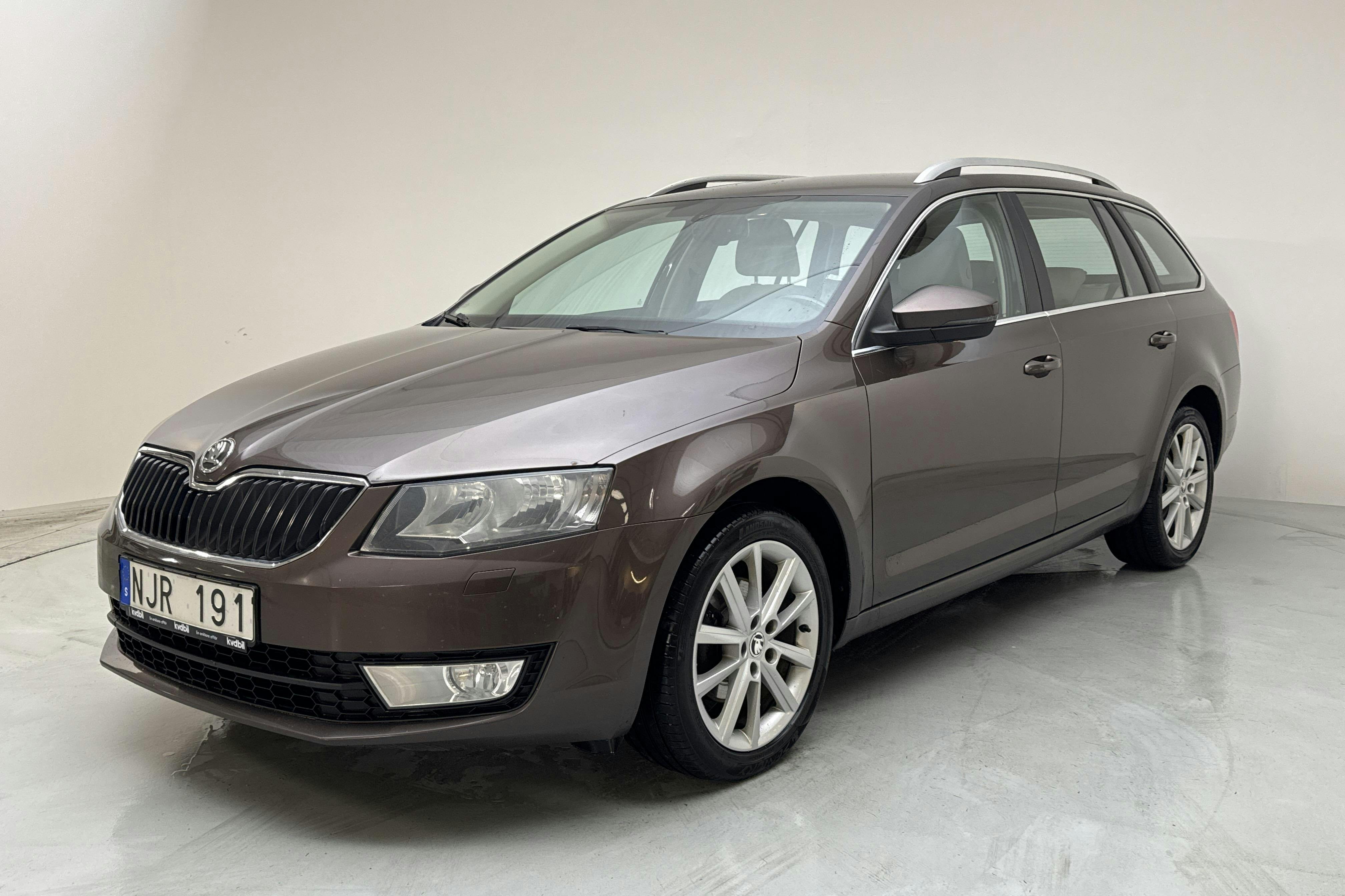 Skoda Octavia III 2.0 TDI CR Combi 4x4 (150hk) - 18 705 mil - Manuell - Dark Brown - 2014