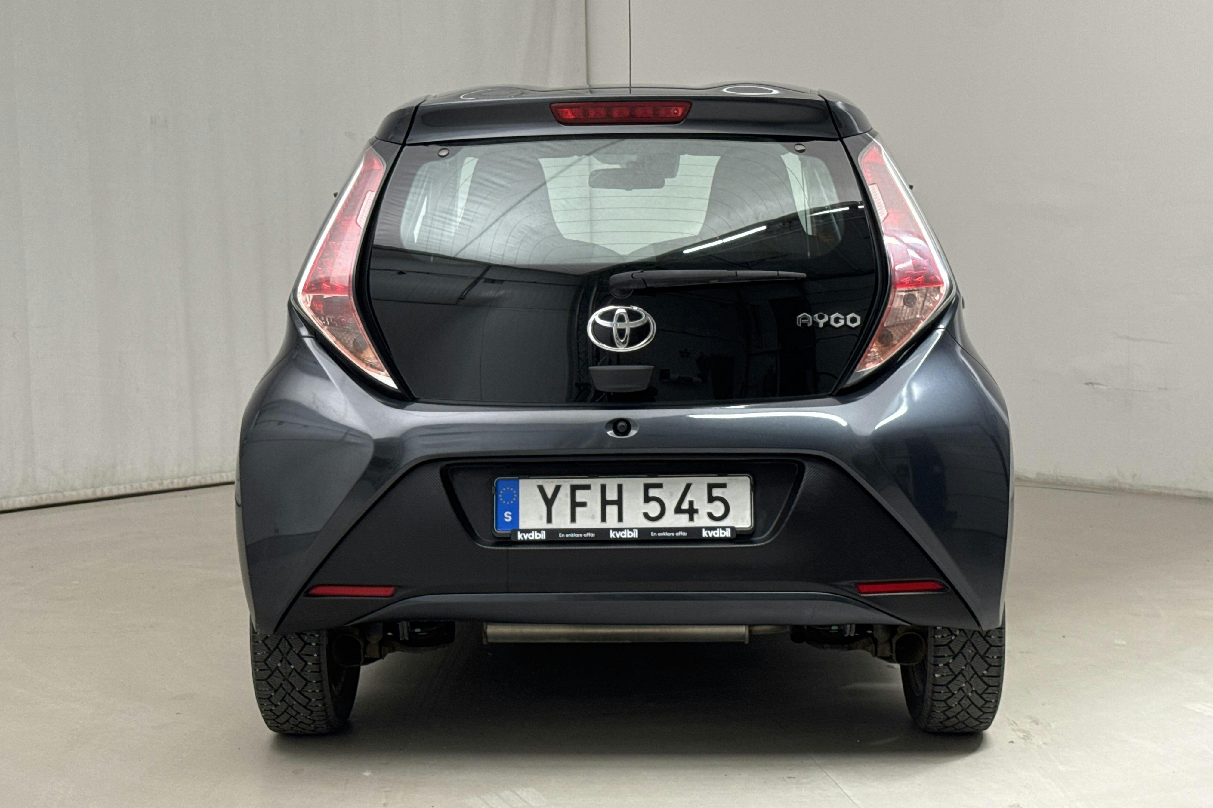 Toyota Aygo 1.0 5dr (69hk) - 4 506 mil - Manuell - Dark Grey - 2016