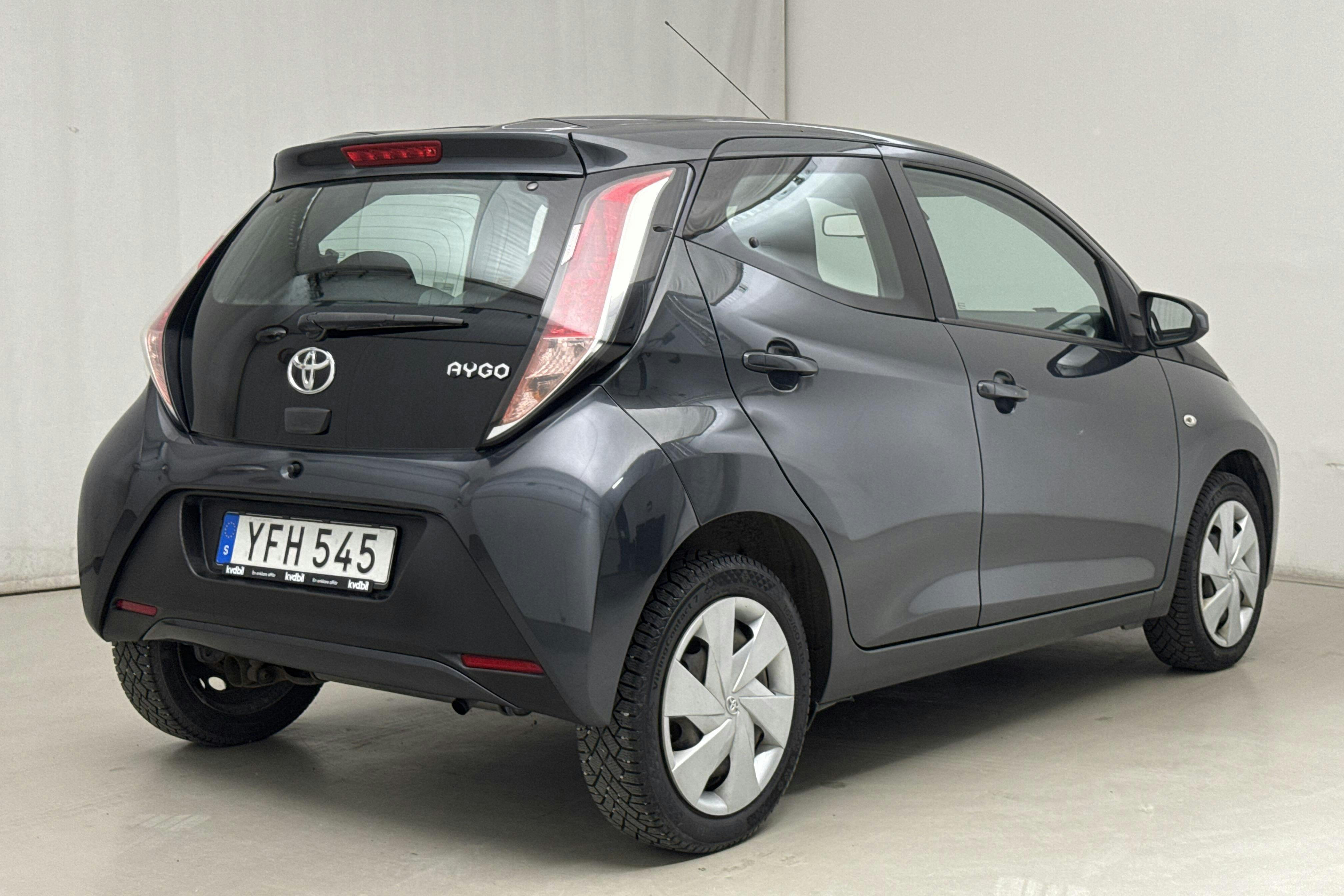 Toyota Aygo 1.0 5dr (69hk) - 4 506 mil - Manuell - Dark Grey - 2016