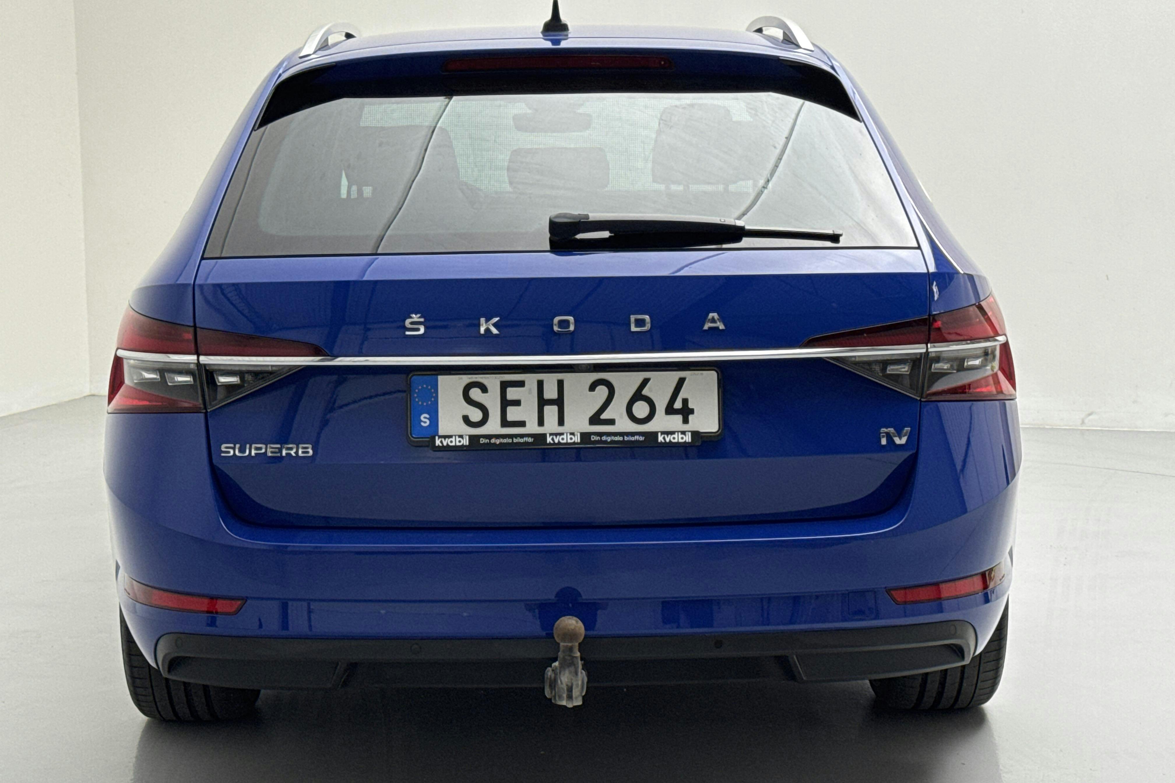 Skoda Superb 1.4 TSI PHEV Kombi (218hk) - 6 994 mil - Automat - blå - 2022
