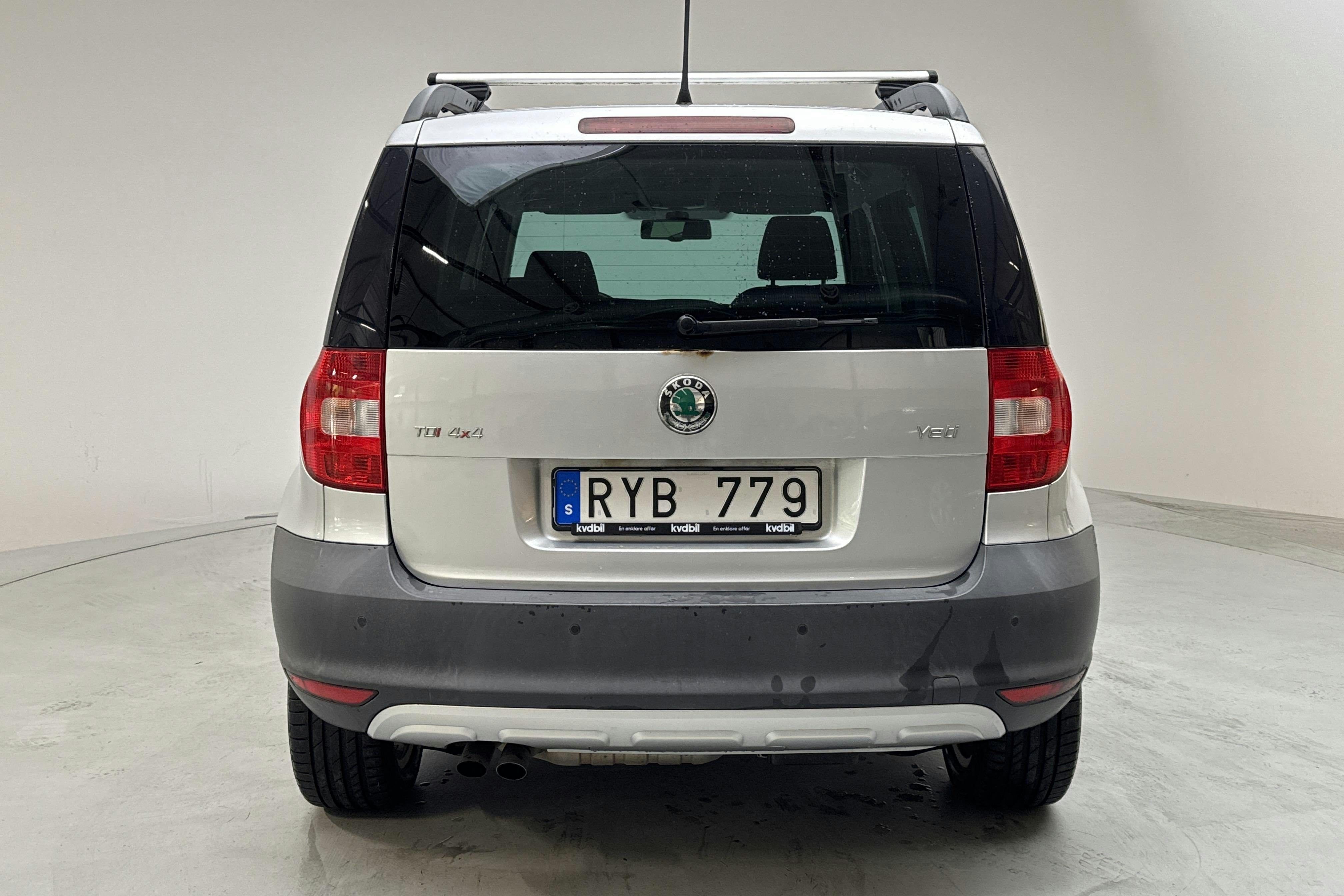 Skoda Yeti 2.0 TDI CR 4X4 (140hk) - 166 780 km - Automaatne - hõbe - 2011