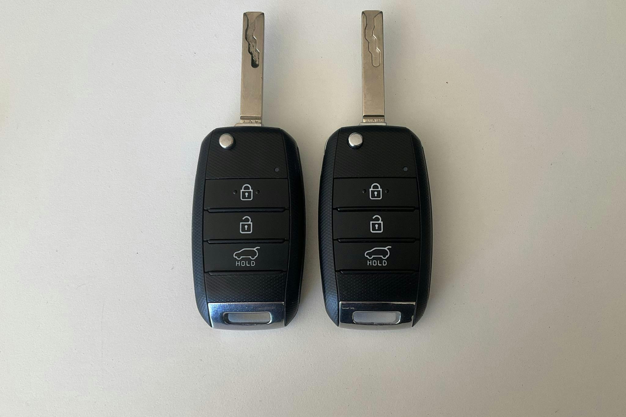 KIA Niro Plug-in Hybrid 1.6 (141hk) - 12 884 mil - Automat - vit - 2018