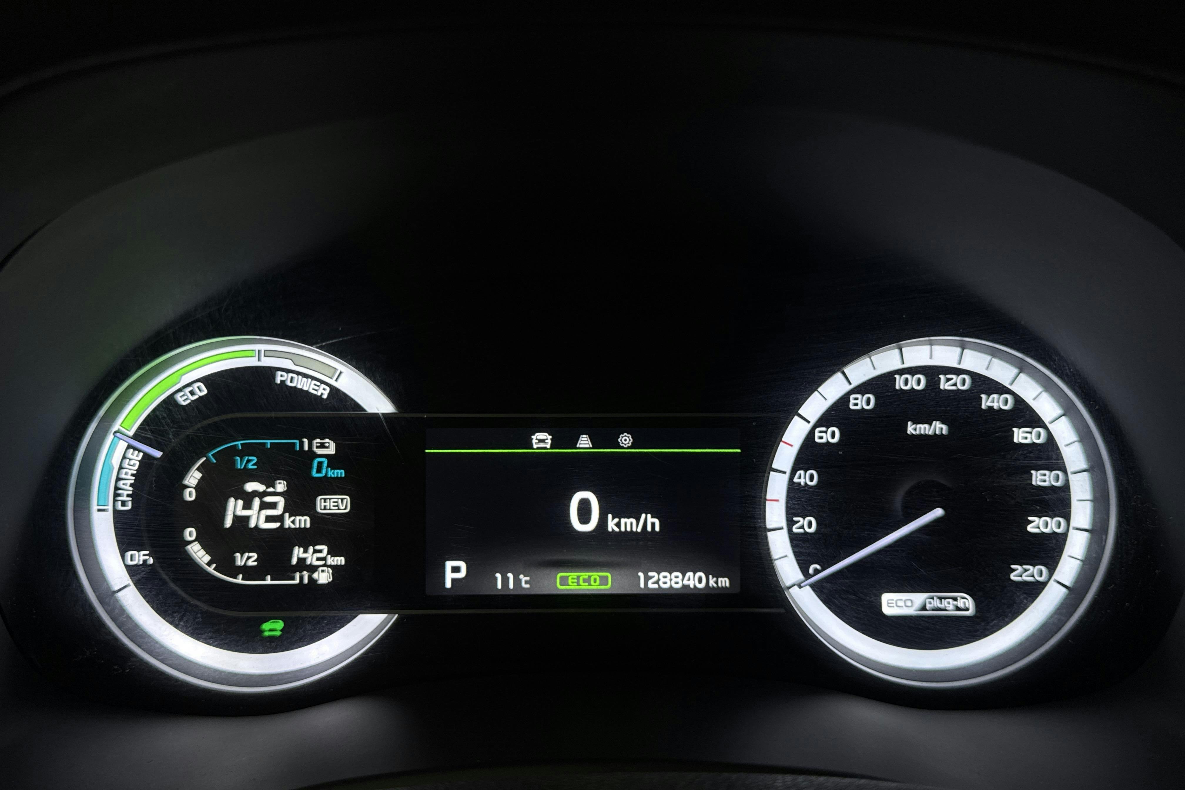 KIA Niro Plug-in Hybrid 1.6 (141hk) - 12 884 mil - Automat - vit - 2018
