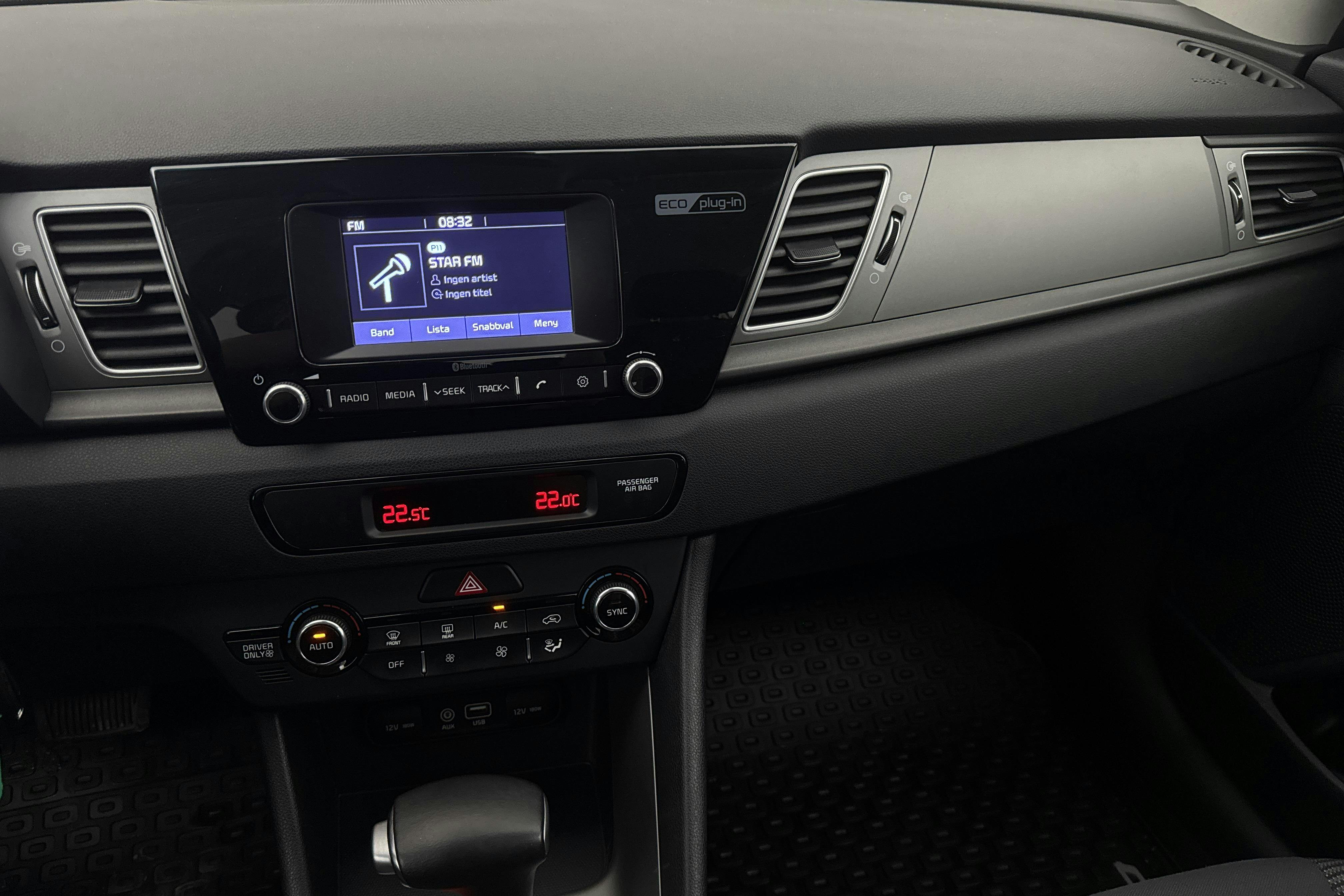 KIA Niro Plug-in Hybrid 1.6 (141hk) - 12 884 mil - Automat - vit - 2018