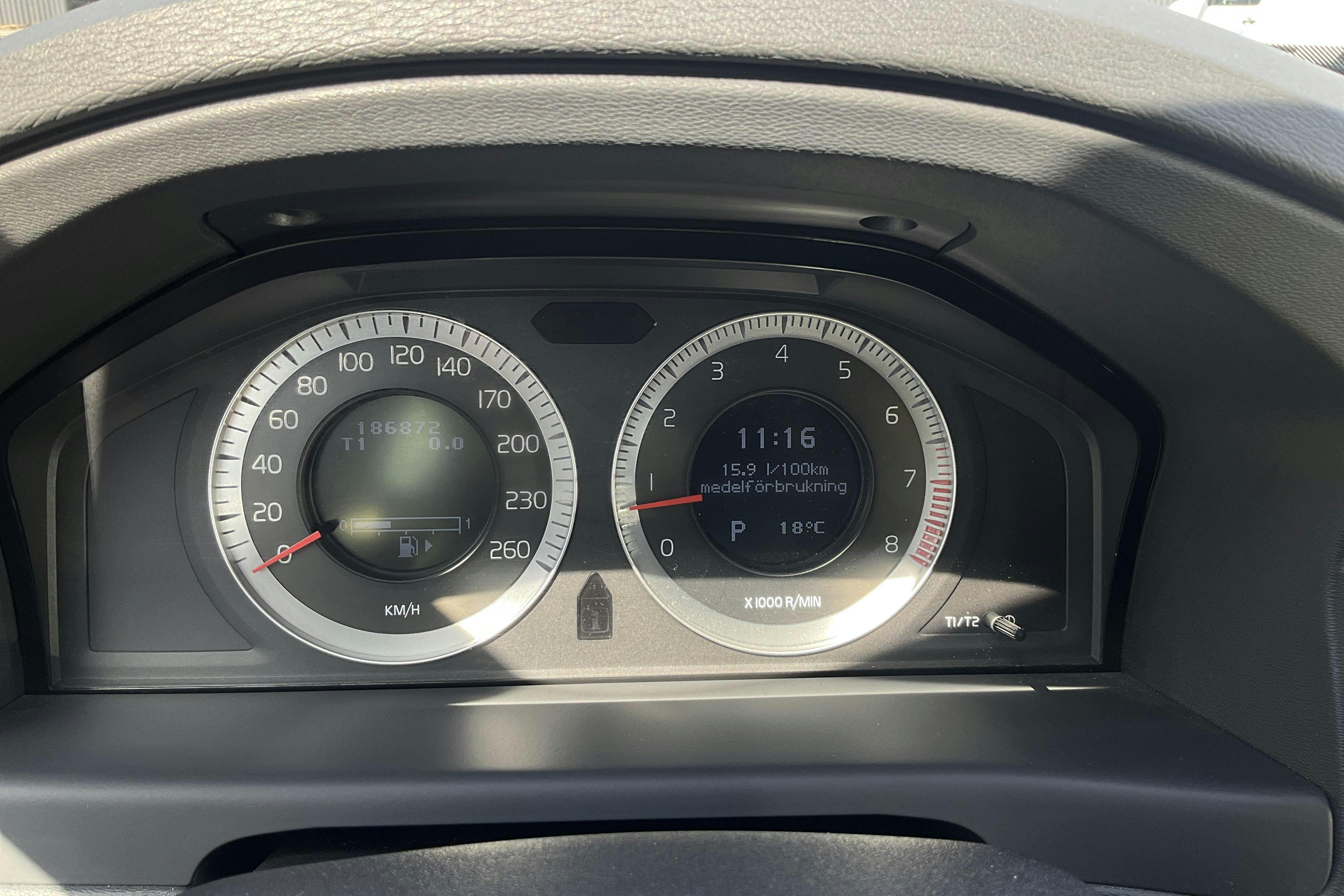Volvo V70 II 2.5FT (200hk) - 18 687 mil - Automat - Dark Blue - 2009