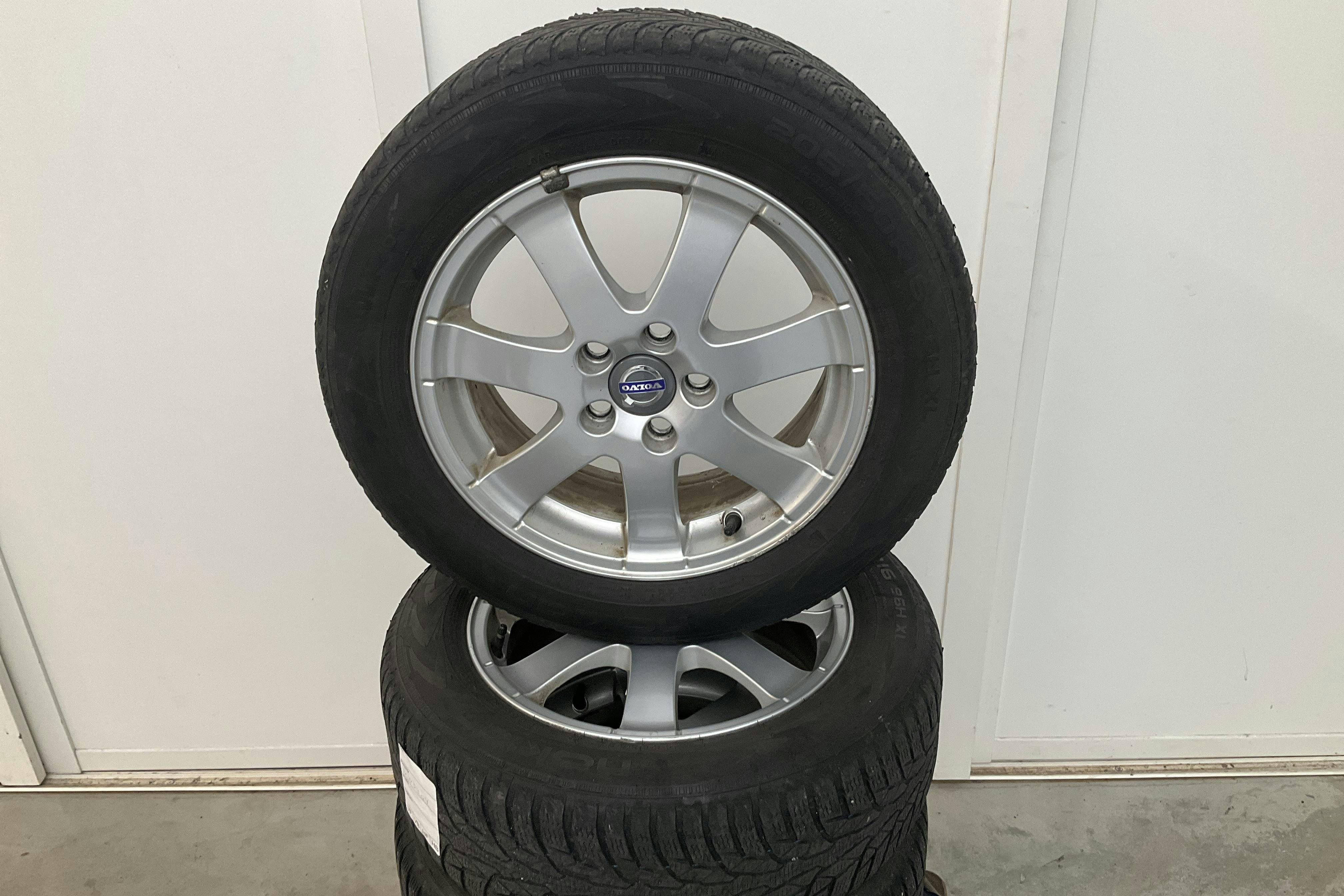 Volvo V70 II 2.5FT (200hk) - 18 687 mil - Automat - Dark Blue - 2009