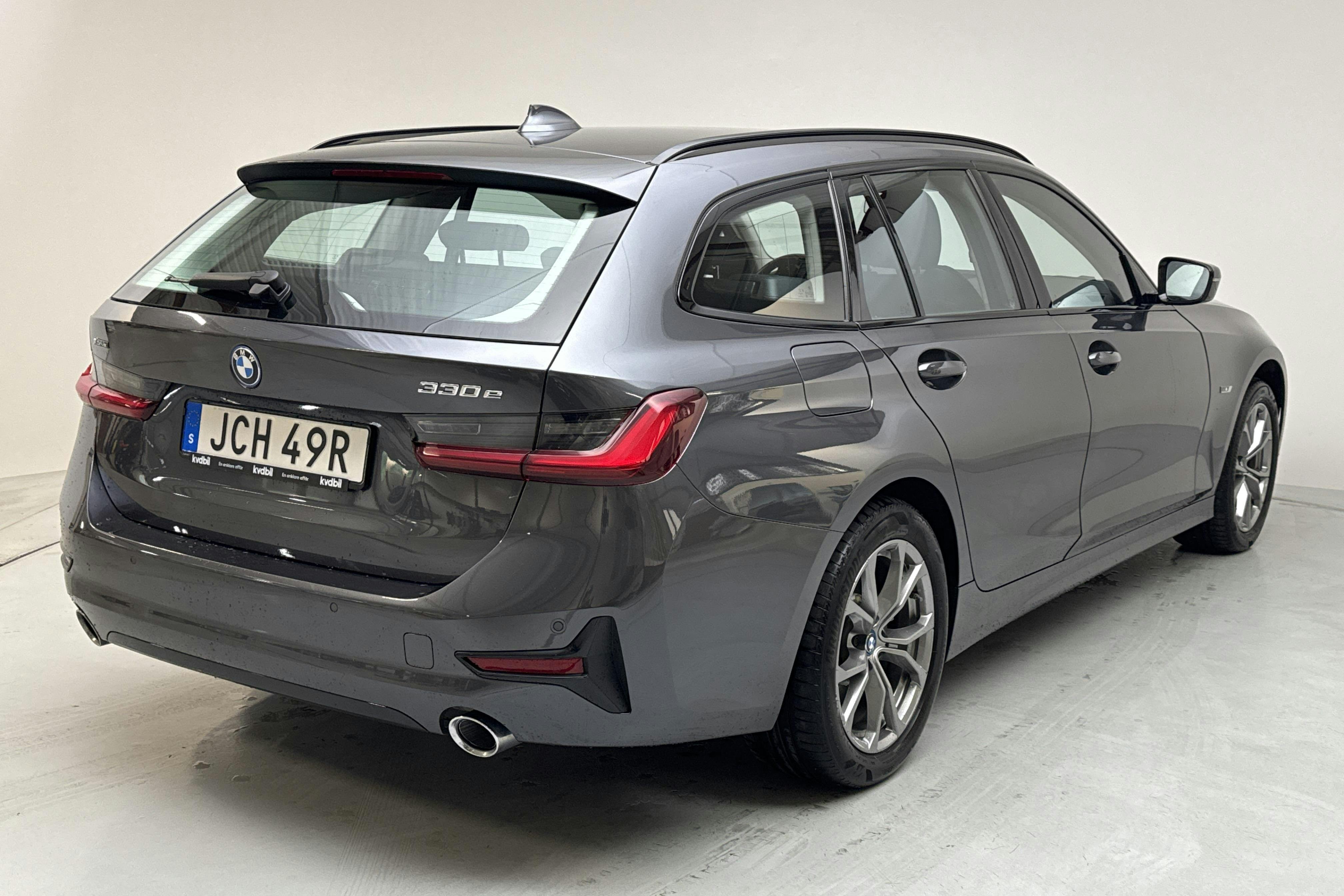 BMW 330e xDrive Touring, G21 (292hk) - 12 521 mil - Automat - grå - 2022
