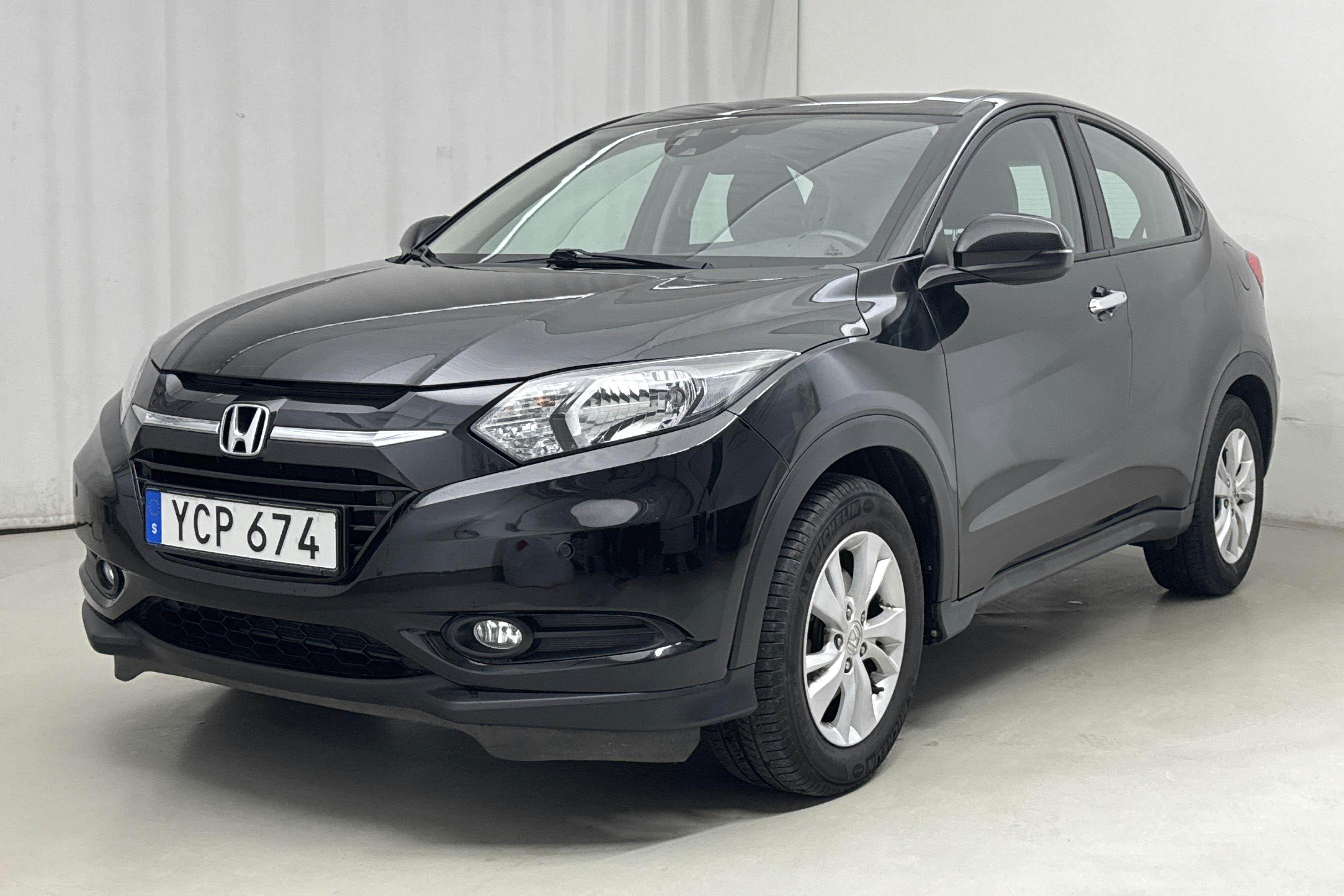 Honda HR-V 1.5 2WD (130hk) - 70 460 km - Manual - black - 2016