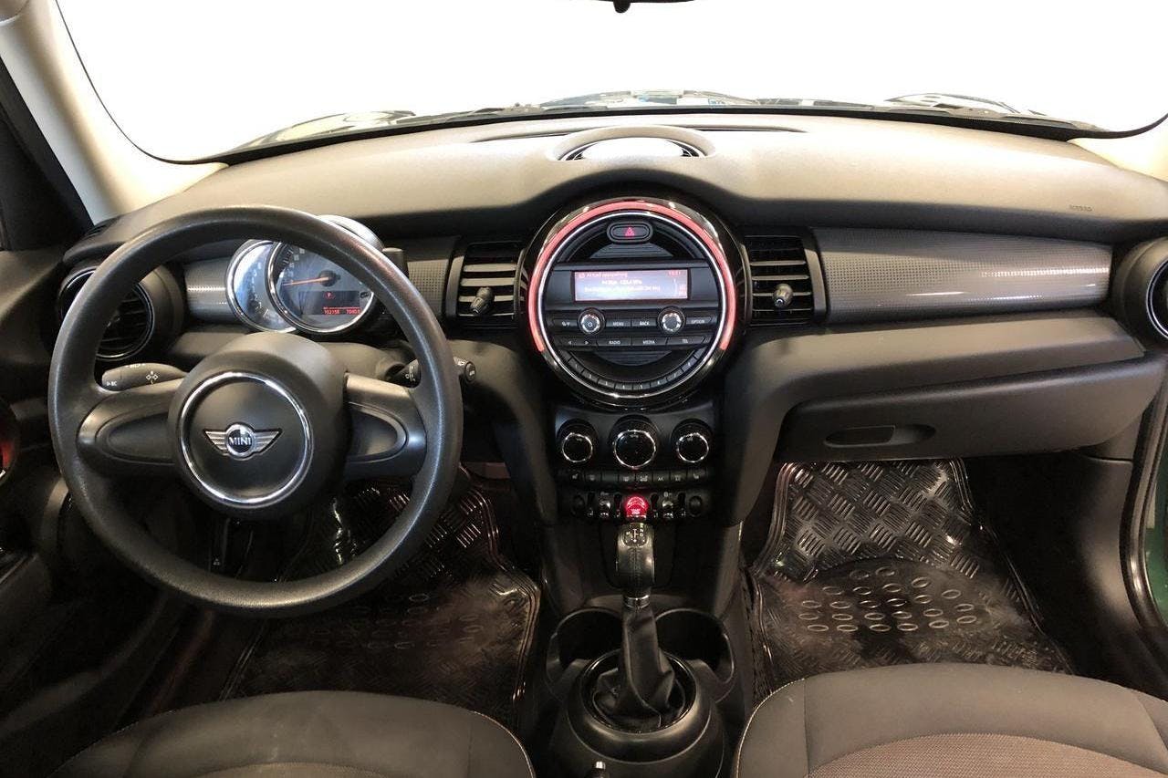 MINI One Hatch 5dr (102hk) - 10 215 mil - Automat - grön - 2016