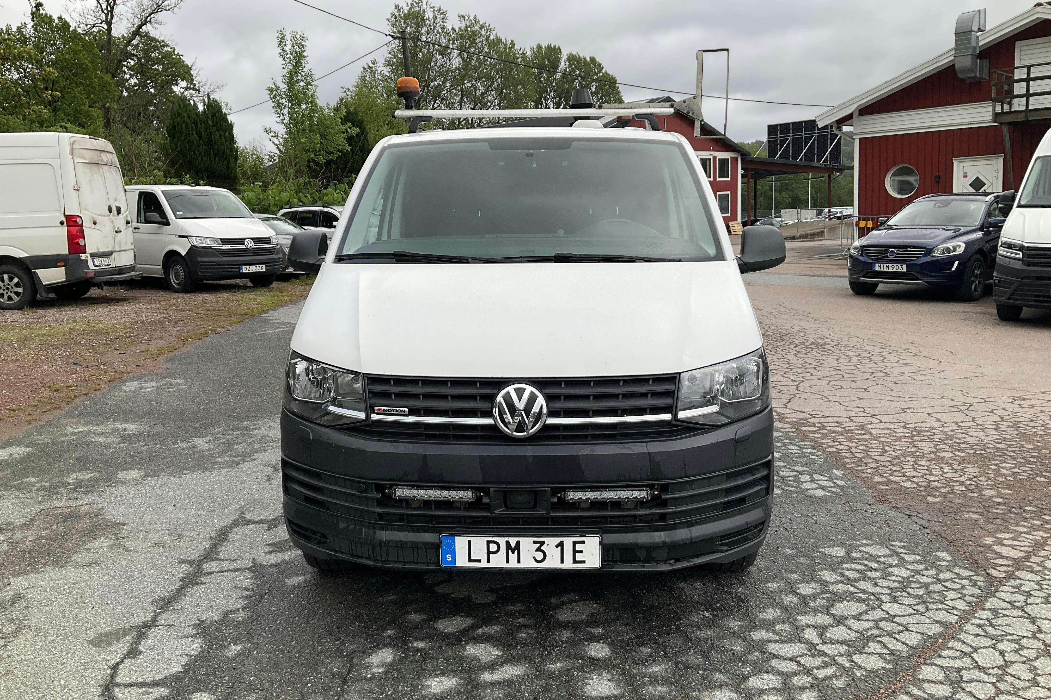 VW Transporter T6 2.0 TDI BMT Skåp 4MOTION (150hk) - 16 118 mil - Manuell - vit - 2019