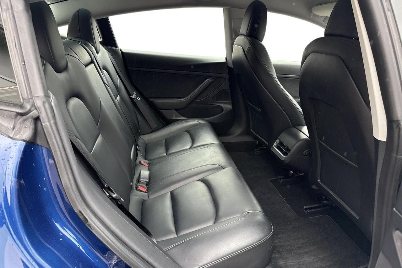 Tesla Model 3 Standard Range RWD - 13 449 mil - Automat - blå - 2021