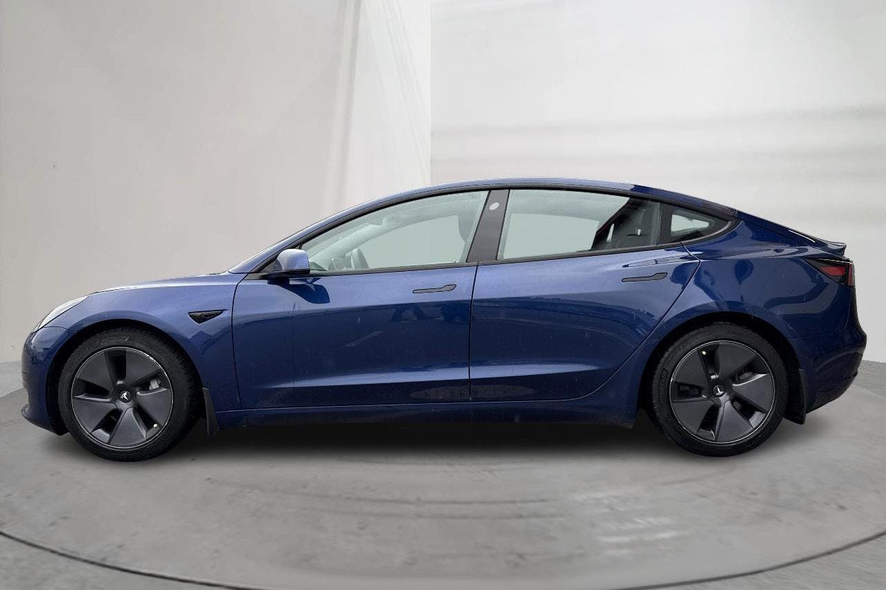 Tesla Model 3 Standard Range RWD - 13 449 mil - Automat - blå - 2021