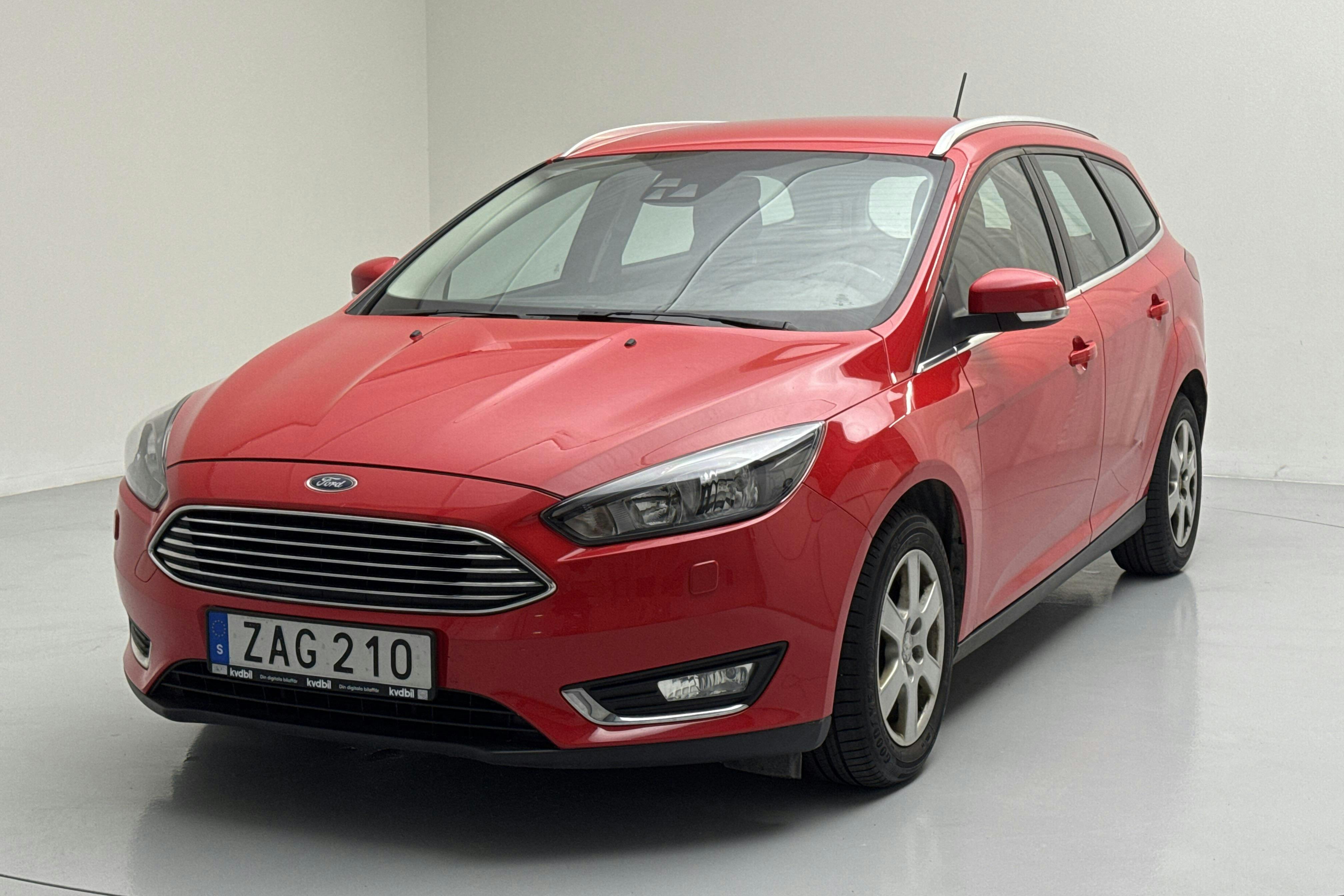Ford Focus 1.0 EcoBoost Kombi (125hk) - 11 934 mil - Automat - röd - 2018