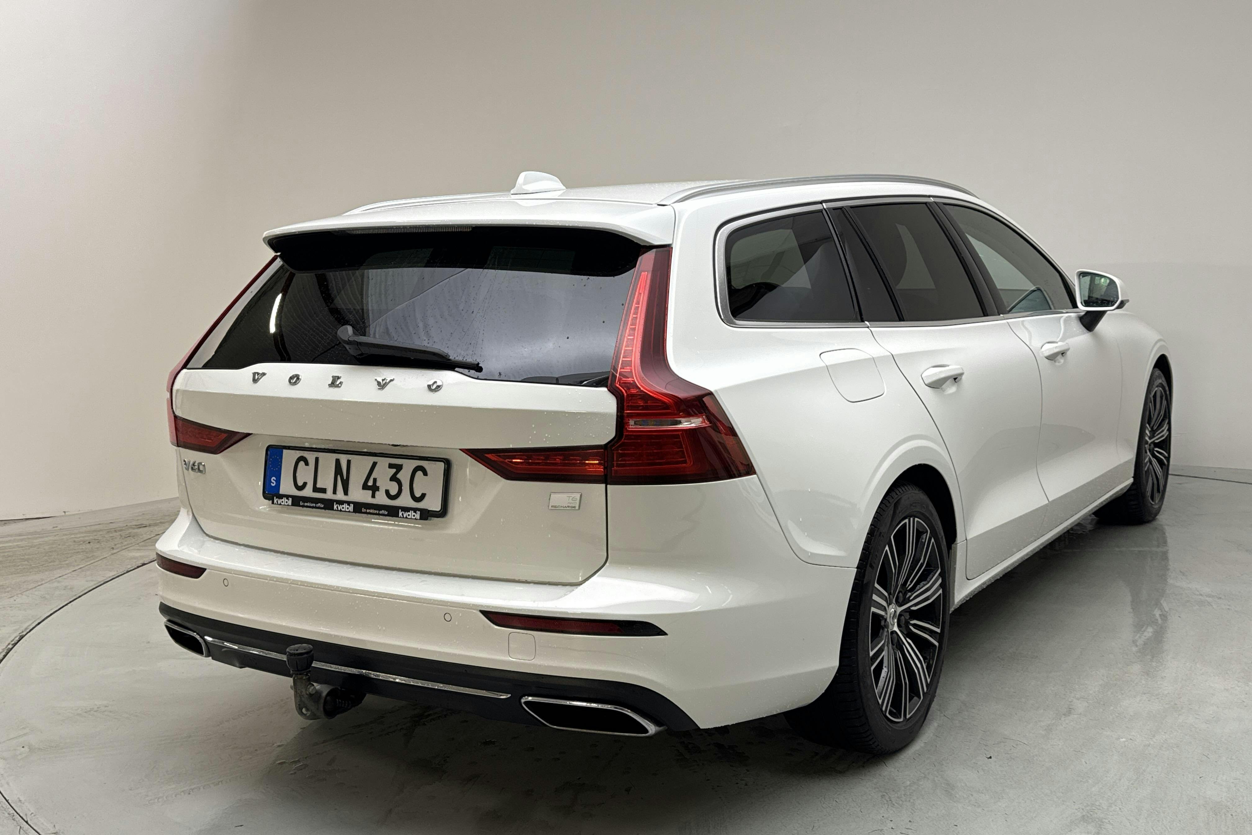 Volvo V60 T6 AWD Recharge (350hk) - 151 770 km - Automatic - white - 2022