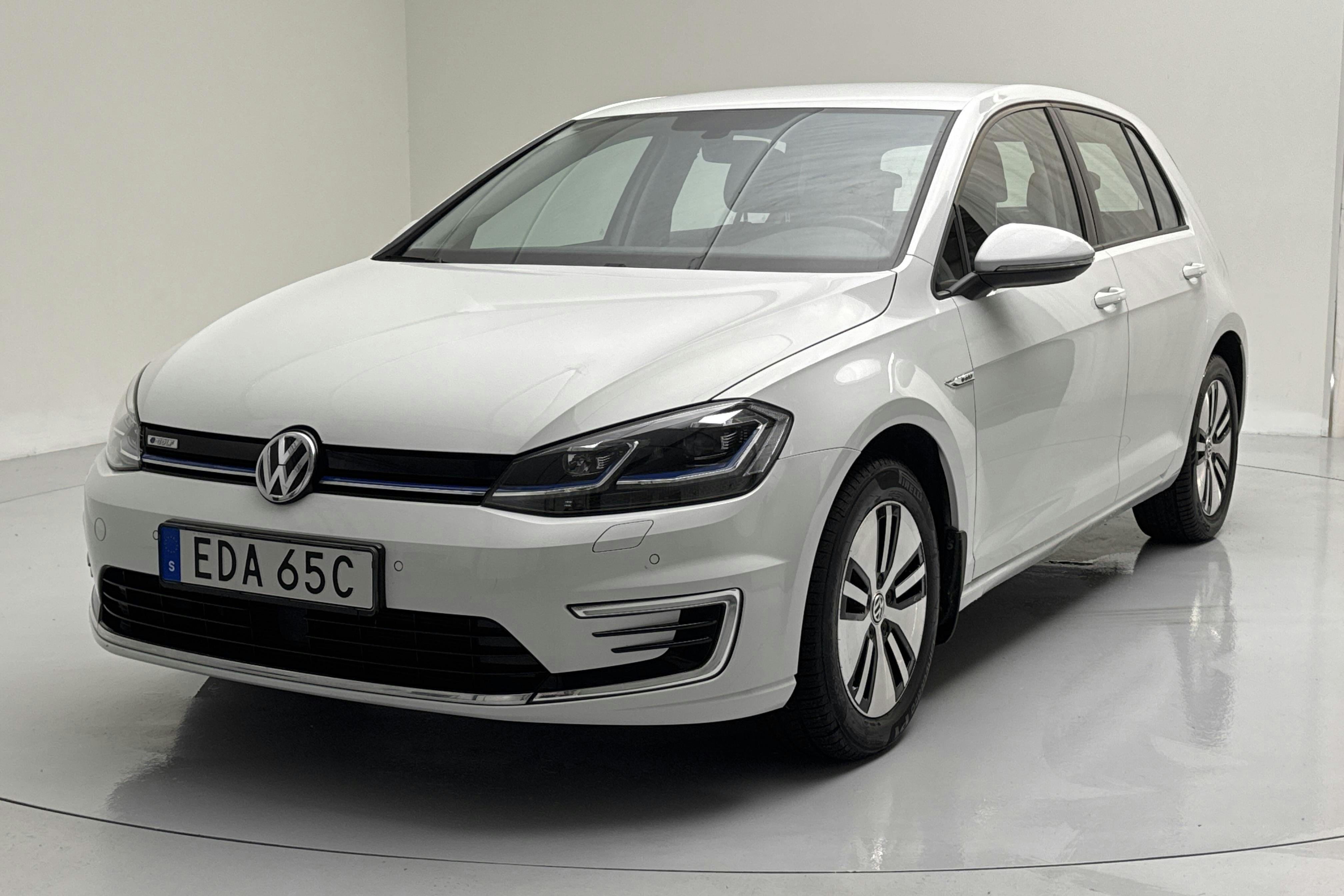 VW e-Golf VII 5dr (136hk) - 24 230 km - Automaatne - valge - 2019