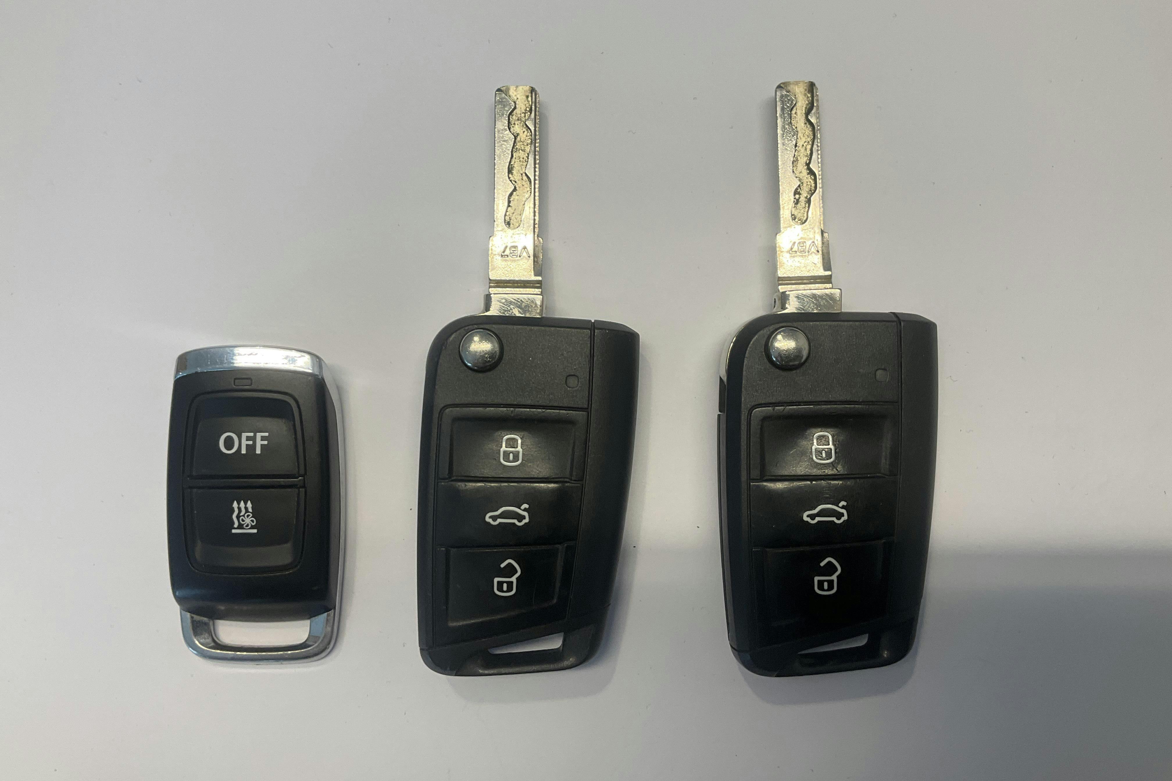 Skoda Octavia III 1.8 TSI Combi 4x4 (180hk) - 12 916 mil - Automat - blå - 2018