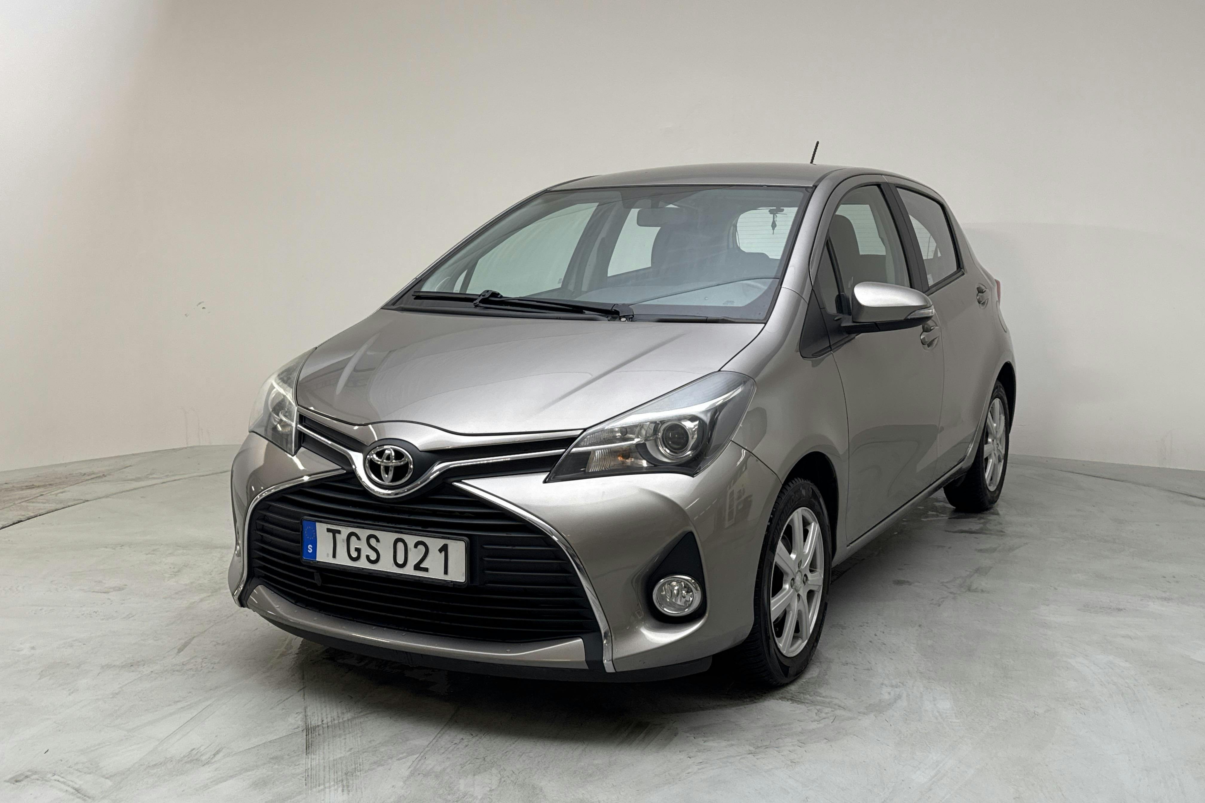 Toyota Yaris 1.33 5dr (100hk) - 76 410 km - Automatic - brown - 2014