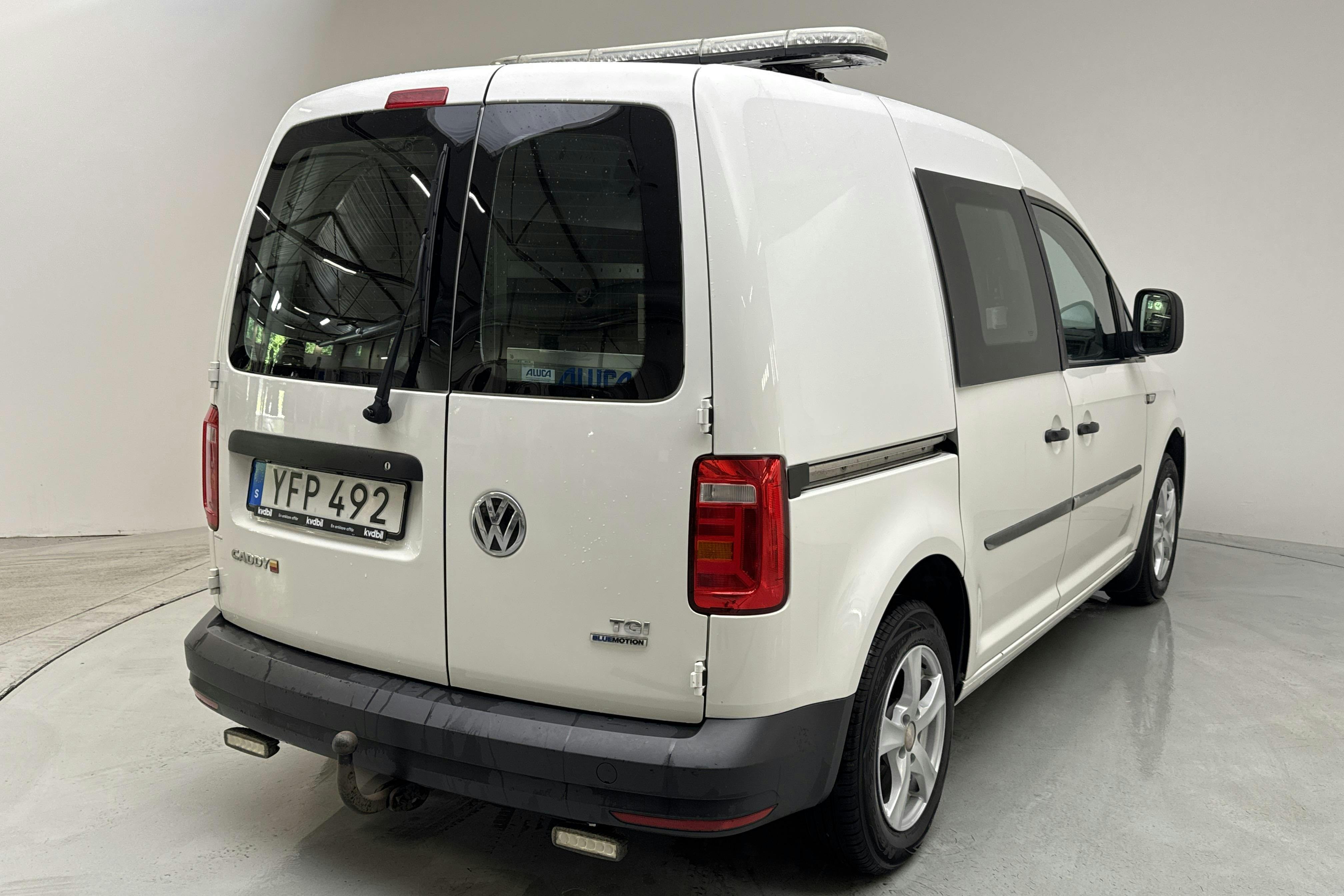 VW Caddy 1.4 TGI Skåp (110hk) - 7 309 mil - Manuell - vit - 2017