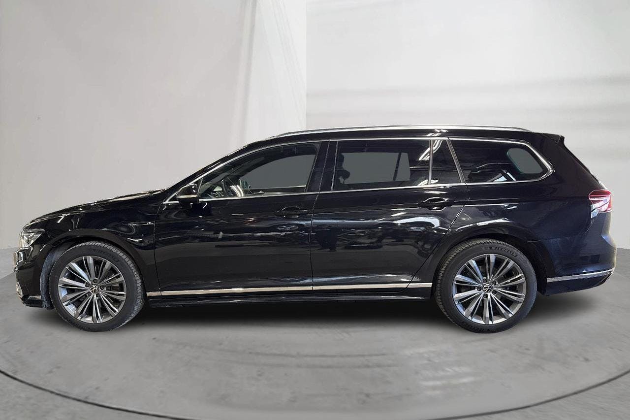 Esitlusfoto 2 aadressil 20: VW Passat 2.0 TDI Sportscombi 4Motion (200hk) - 144 900 km - Automaatne - must - 2022
