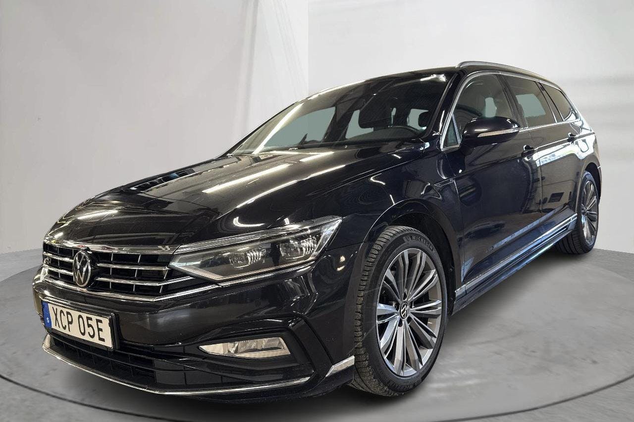 VW Passat 2.0 TDI Sportscombi 4Motion (200hk) - 14 490 mil - Automat - svart - 2022