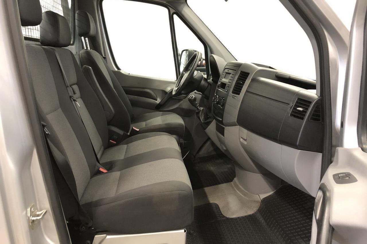 VW Crafter 35 2.0 TDI Flak (163hk) - 19 580 mil - Manuell - silver - 2016