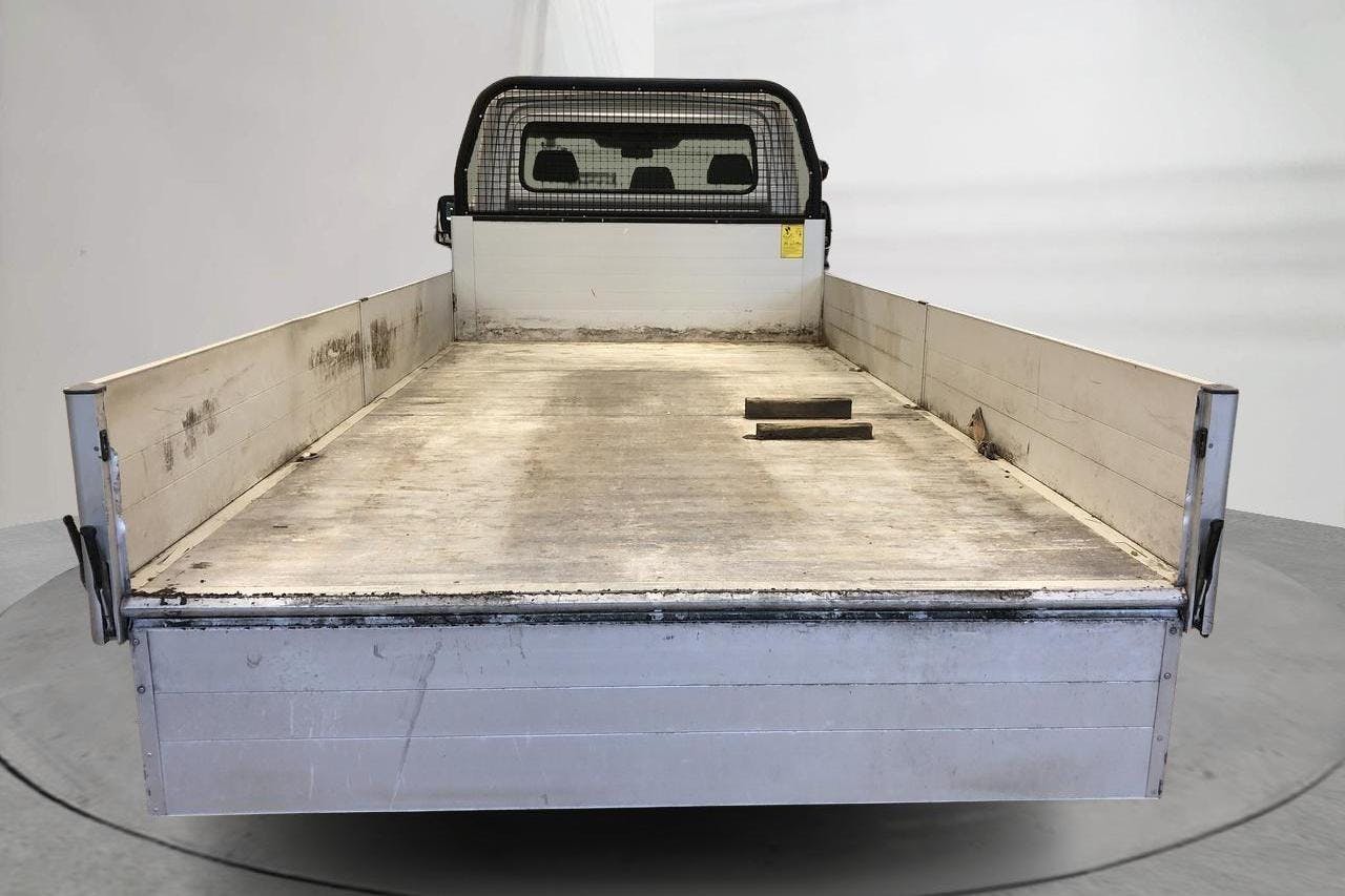 VW Crafter 35 2.0 TDI Flak (163hk) - 19 580 mil - Manuell - silver - 2016
