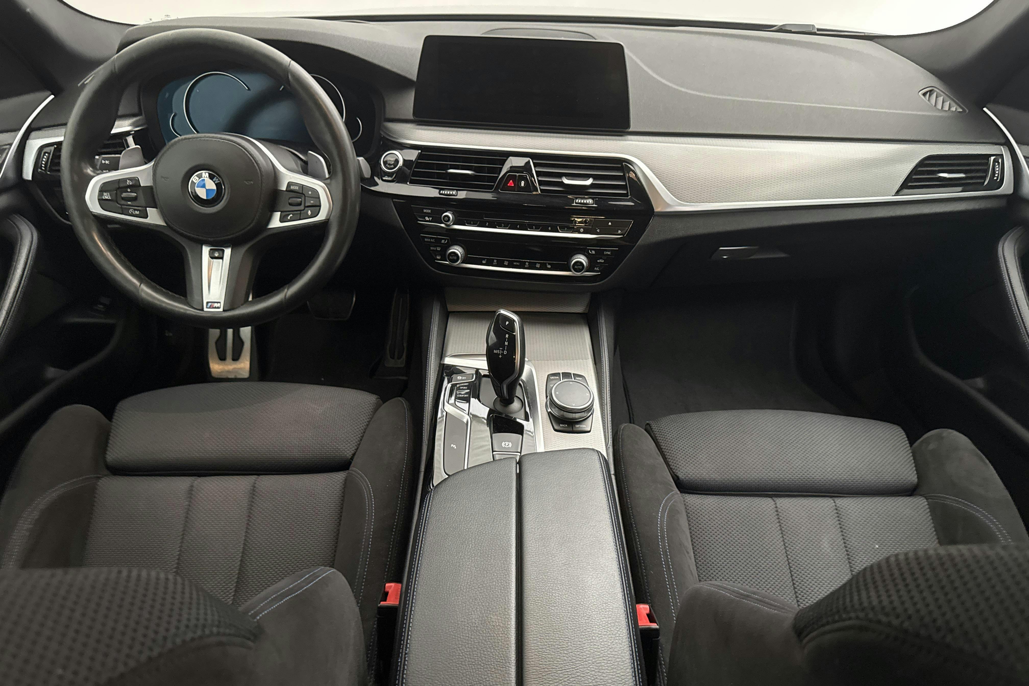 BMW 520d Touring, G31 (190hk) - 13 114 mil - Automat - svart - 2018