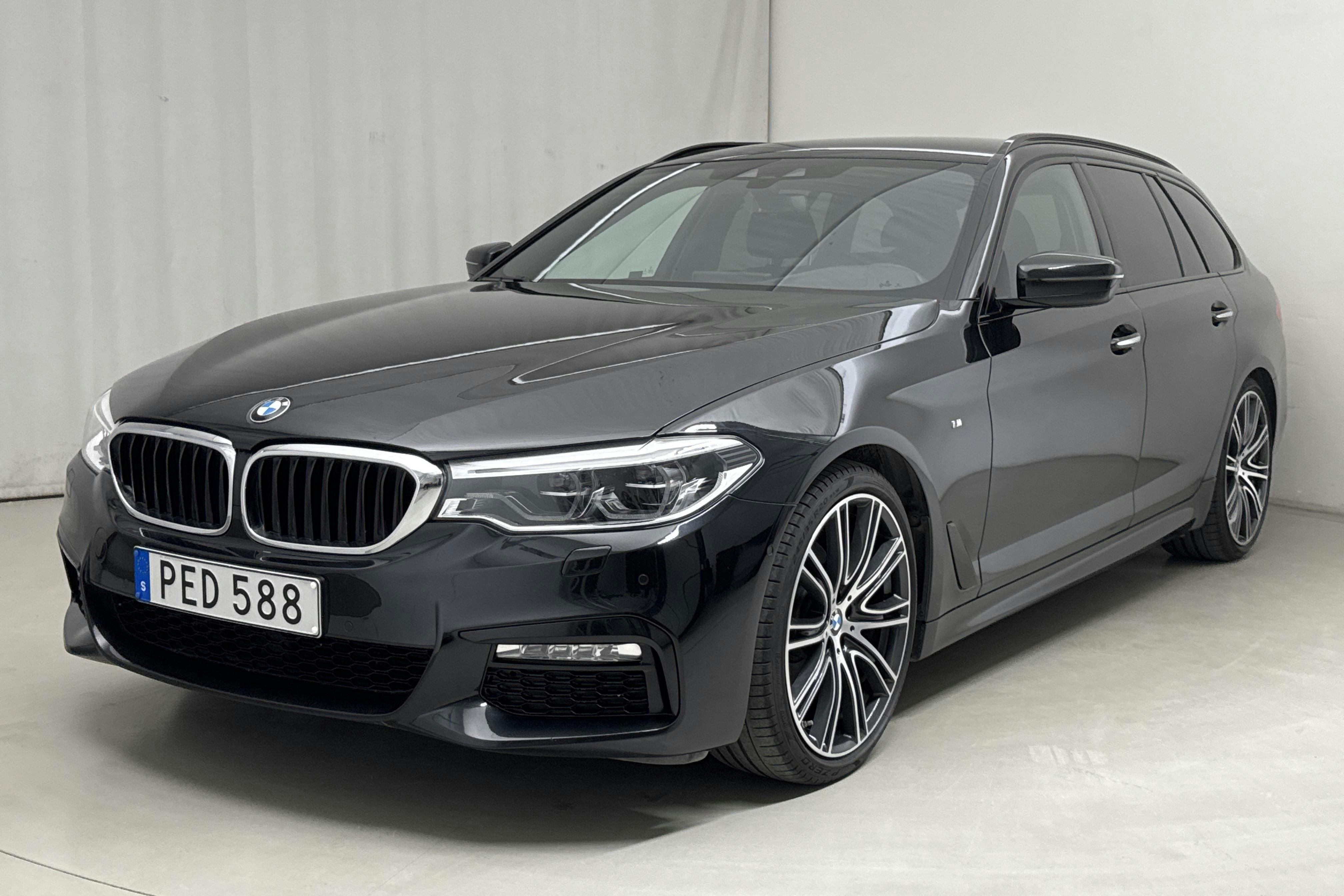 BMW 520d Touring, G31 (190hk) - 131 140 km - Automaatne - must - 2018