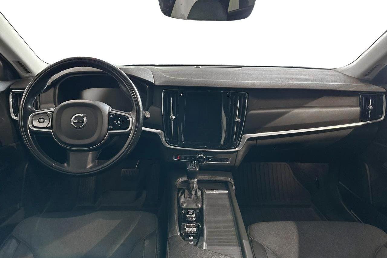 Volvo V90 D4 Cross Country AWD (190hk) - 18 014 mil - Automat - grå - 2018