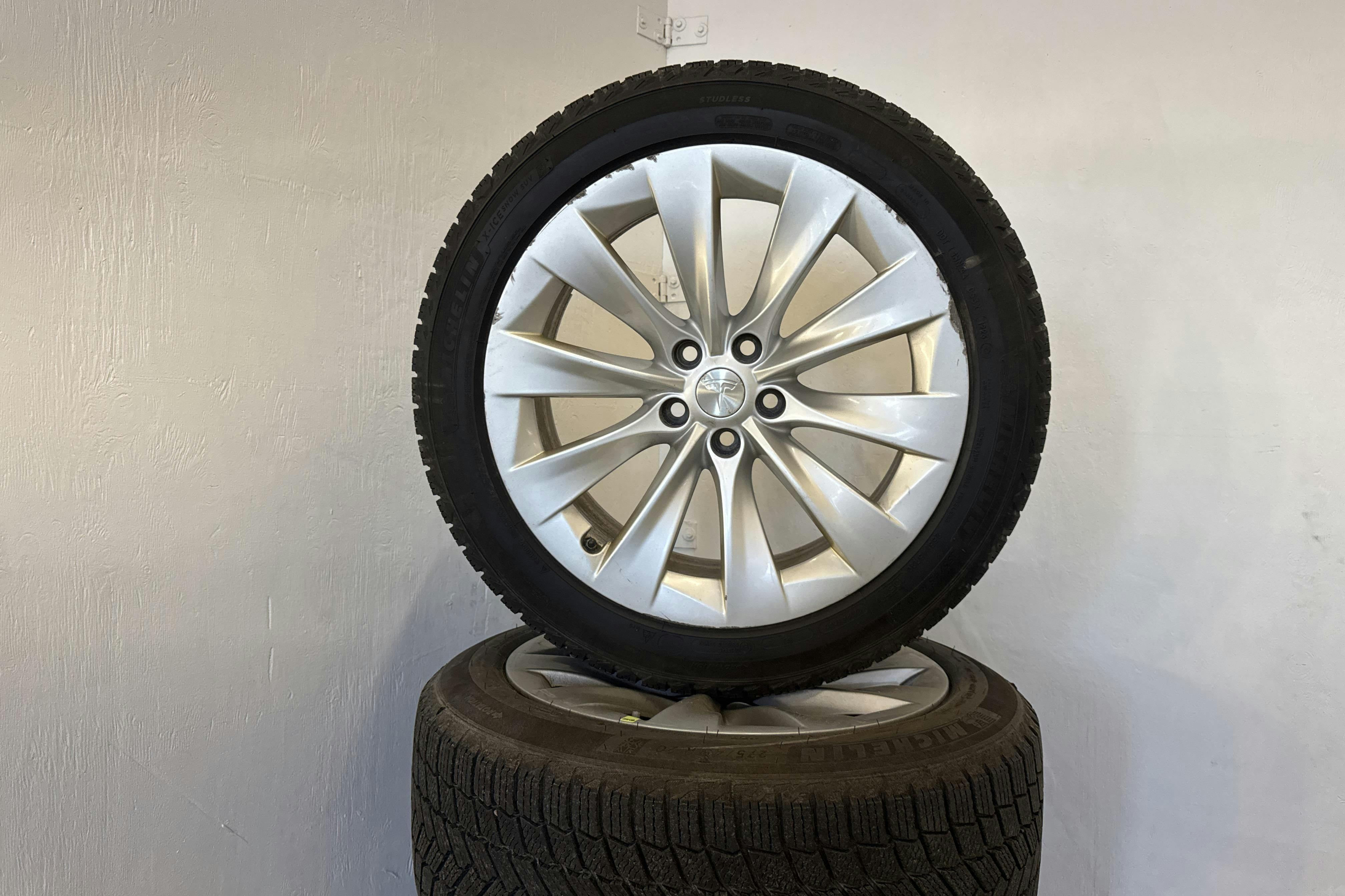 Tesla Model X Dual Motor Performance AWD - 9 837 mil - Automat - grå - 2020
