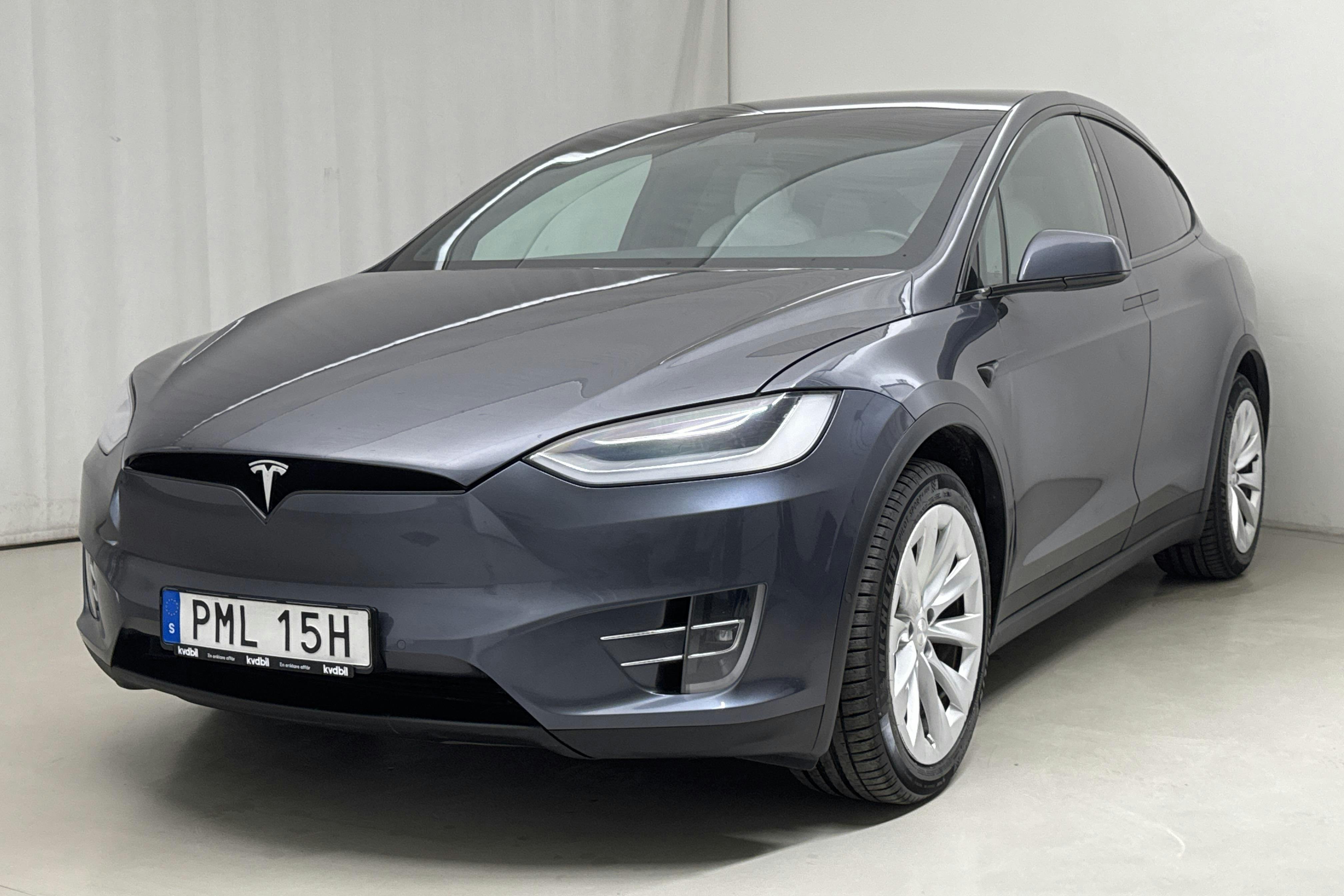 Tesla Model X Dual Motor Performance AWD - 9 837 mil - Automat - grå - 2020