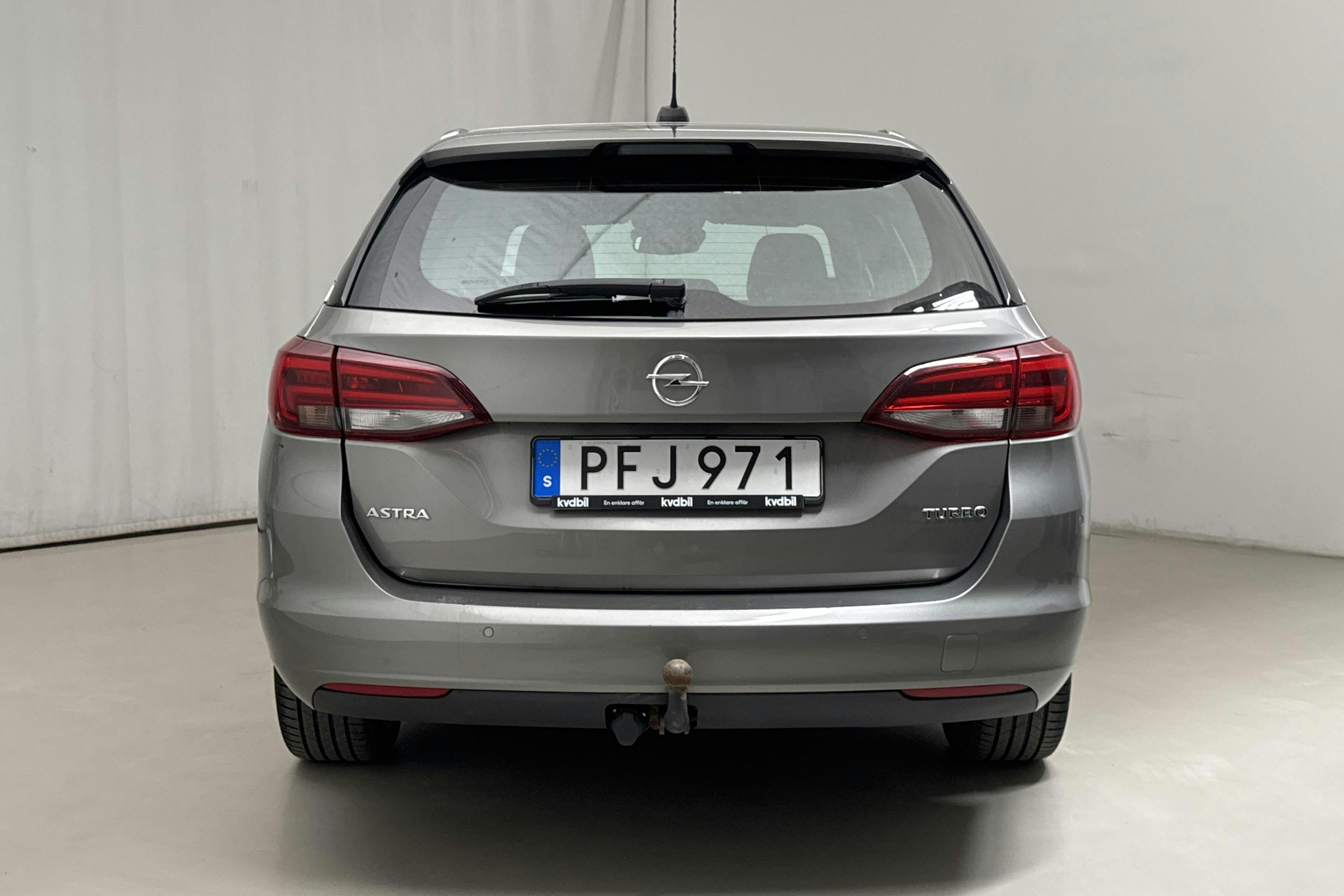 Opel Astra 1.4 Turbo ECOTEC SportsTourer (150hk) - 14 279 mil - Automat - grå - 2017