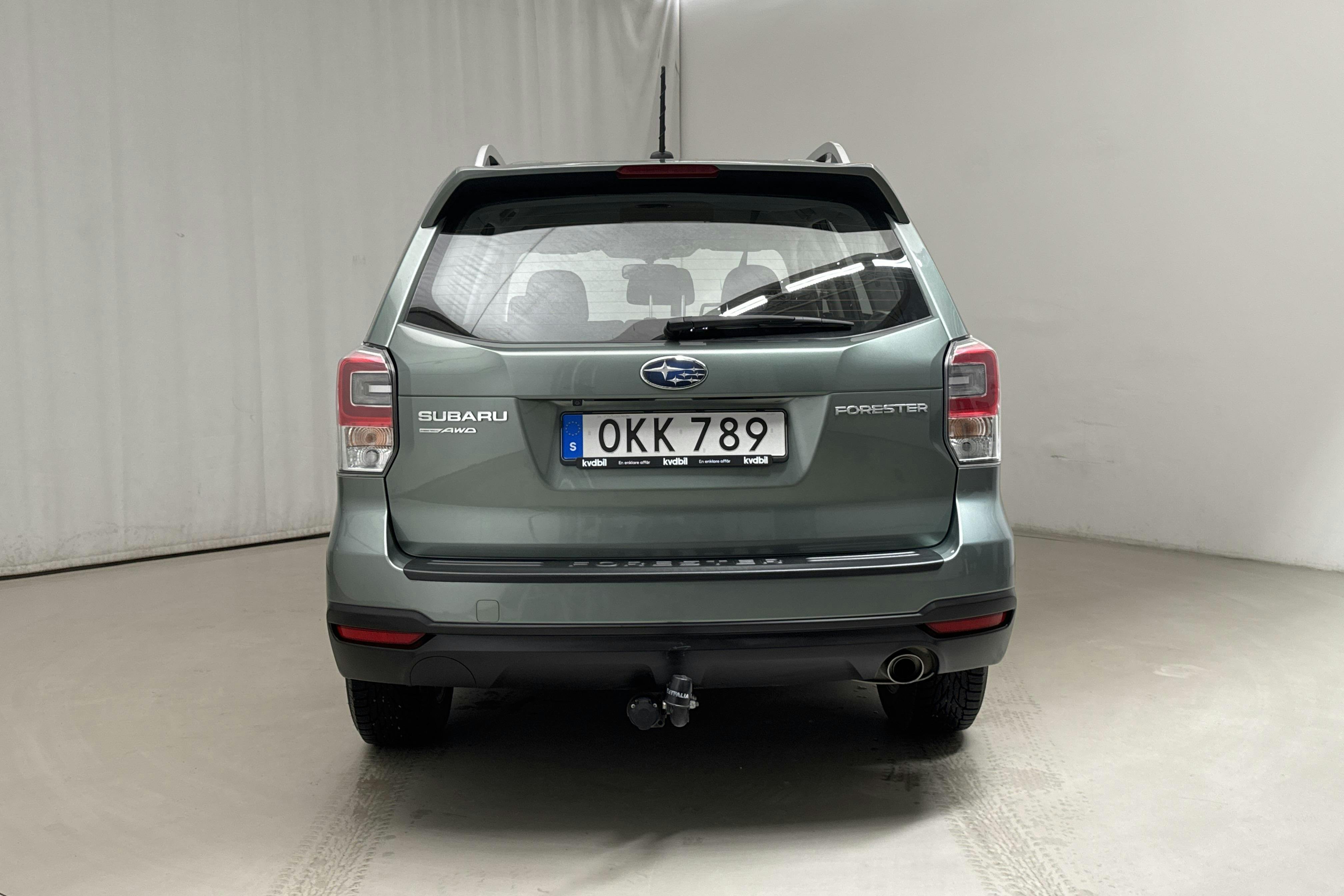 Subaru Forester 2.0 (150hk) - 2 944 mil - Automat - Light Green - 2016
