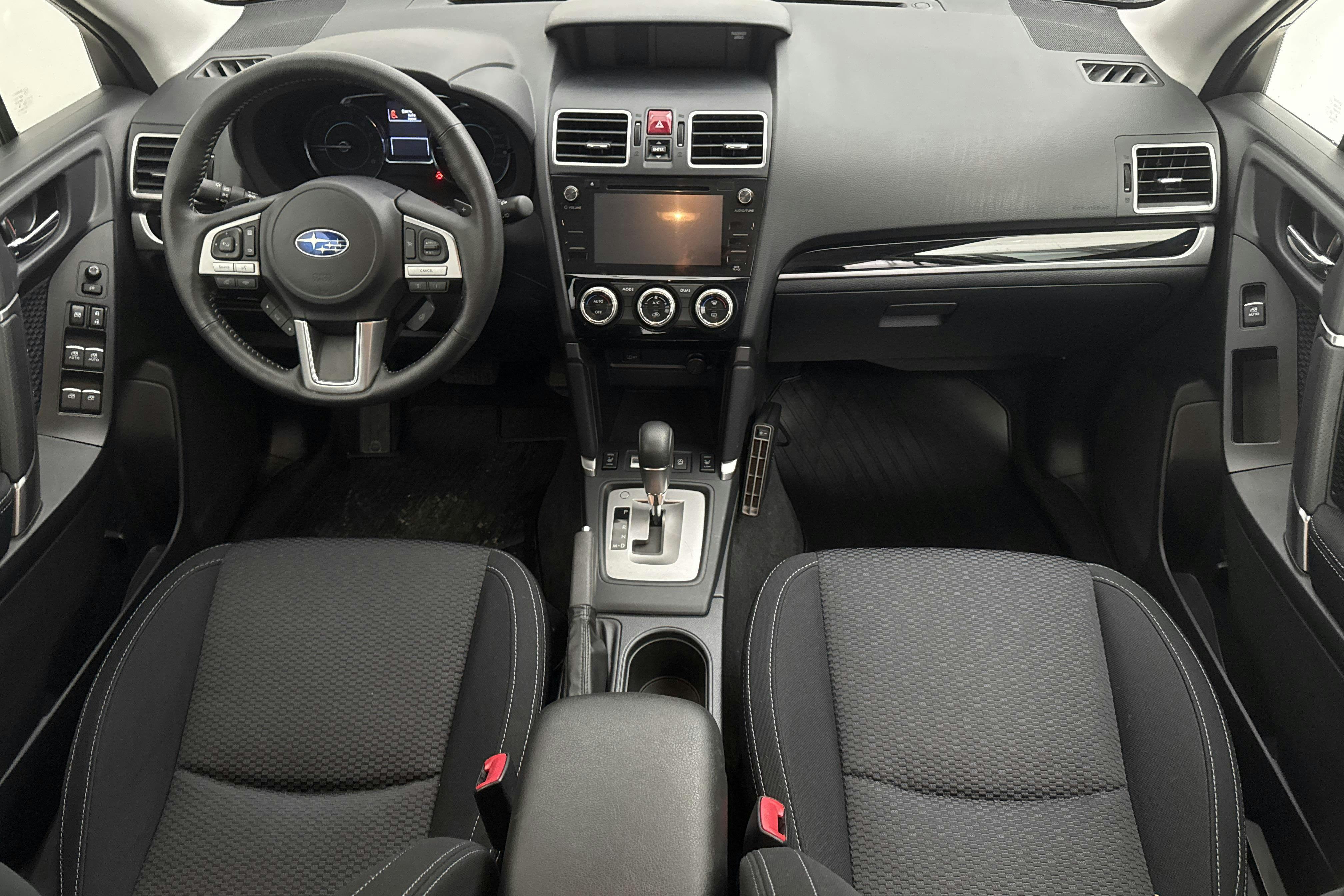Subaru Forester 2.0 (150hk) - 2 944 mil - Automat - Light Green - 2016