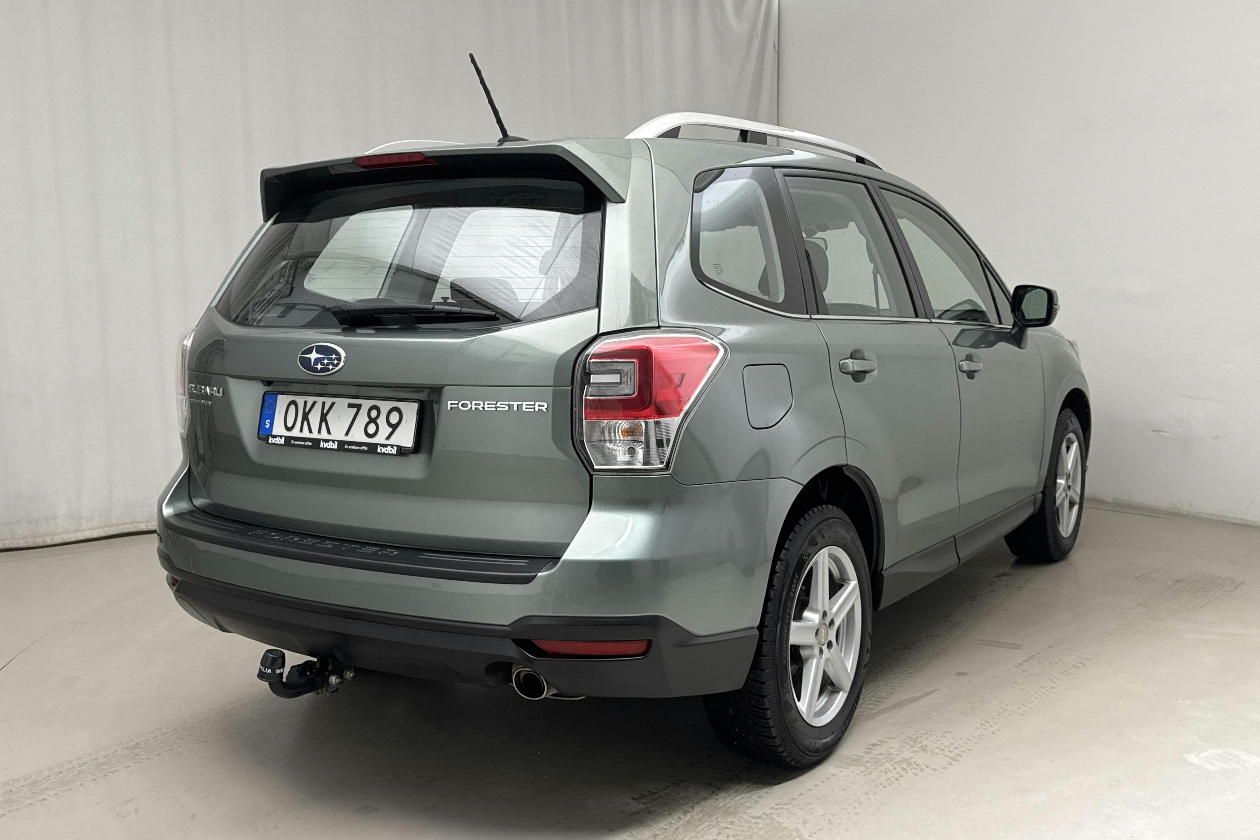 Subaru Forester 2.0 (150hk) - 2 944 mil - Automat - Light Green - 2016