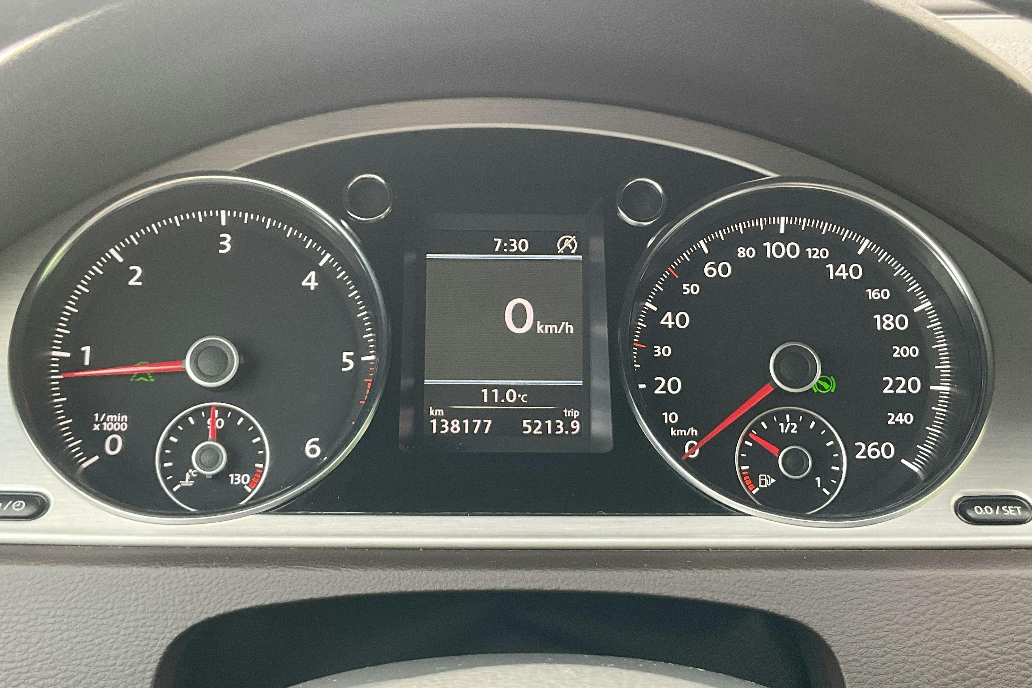 VW Passat Alltrack 2.0 TDI BlueMotion Technology 4Motion (177hk) - 13 817 mil - Automat - Dark Blue - 2014