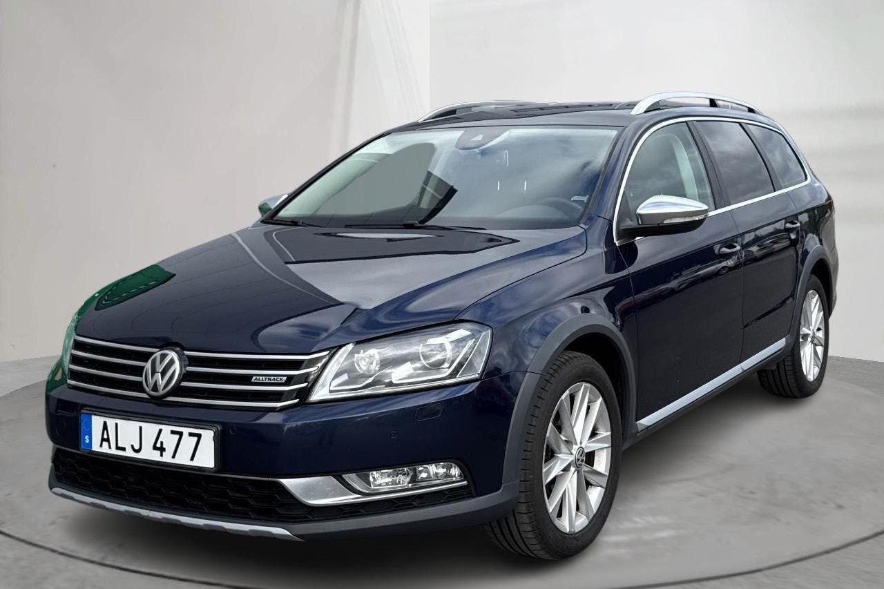 VW Passat Alltrack 2.0 TDI BlueMotion Technology 4Motion (177hk) - 13 817 mil - Automat - Dark Blue - 2014