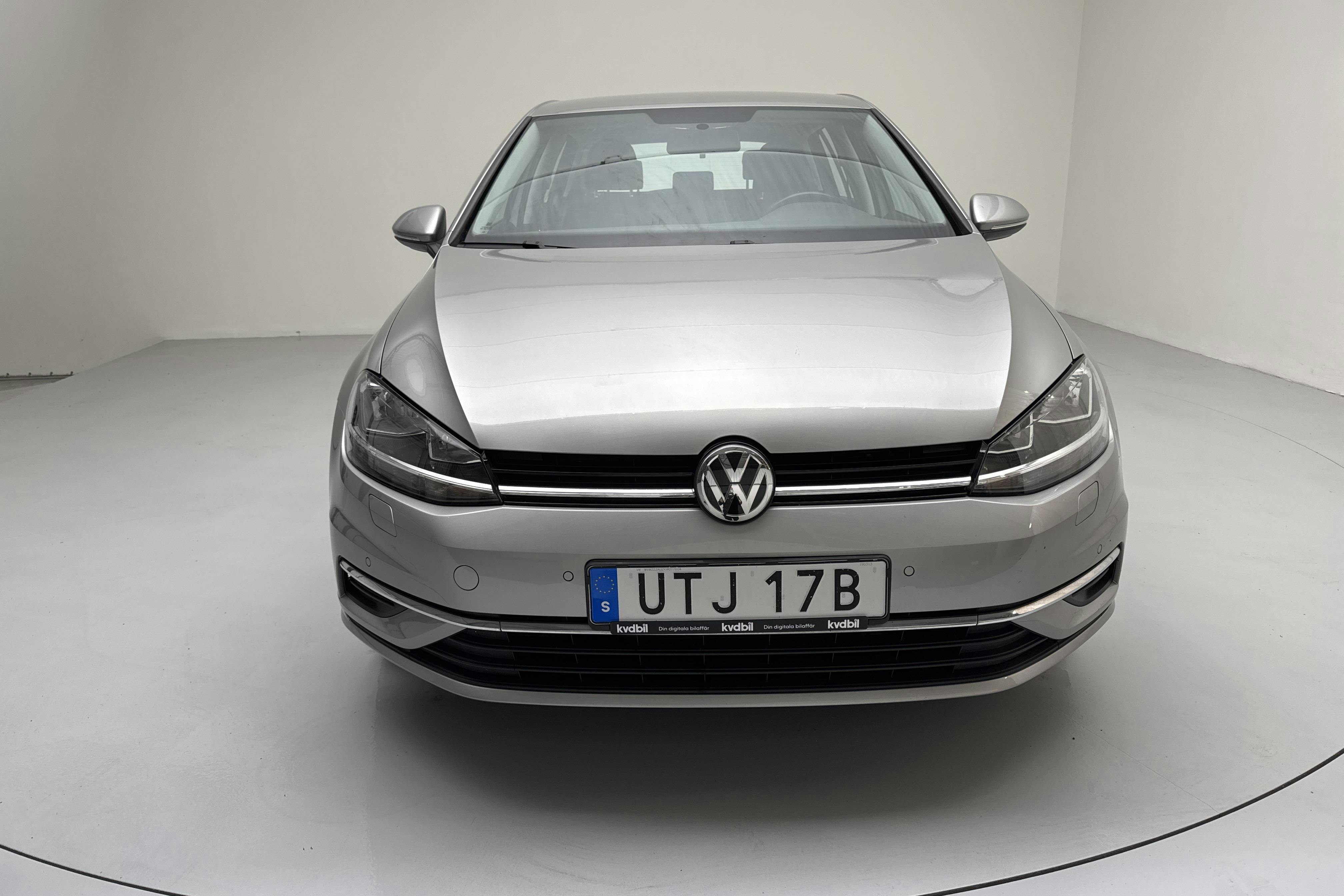 VW Golf VII 1.0 TSI 5dr (115hk) - 50 600 km - Manual - silver - 2019