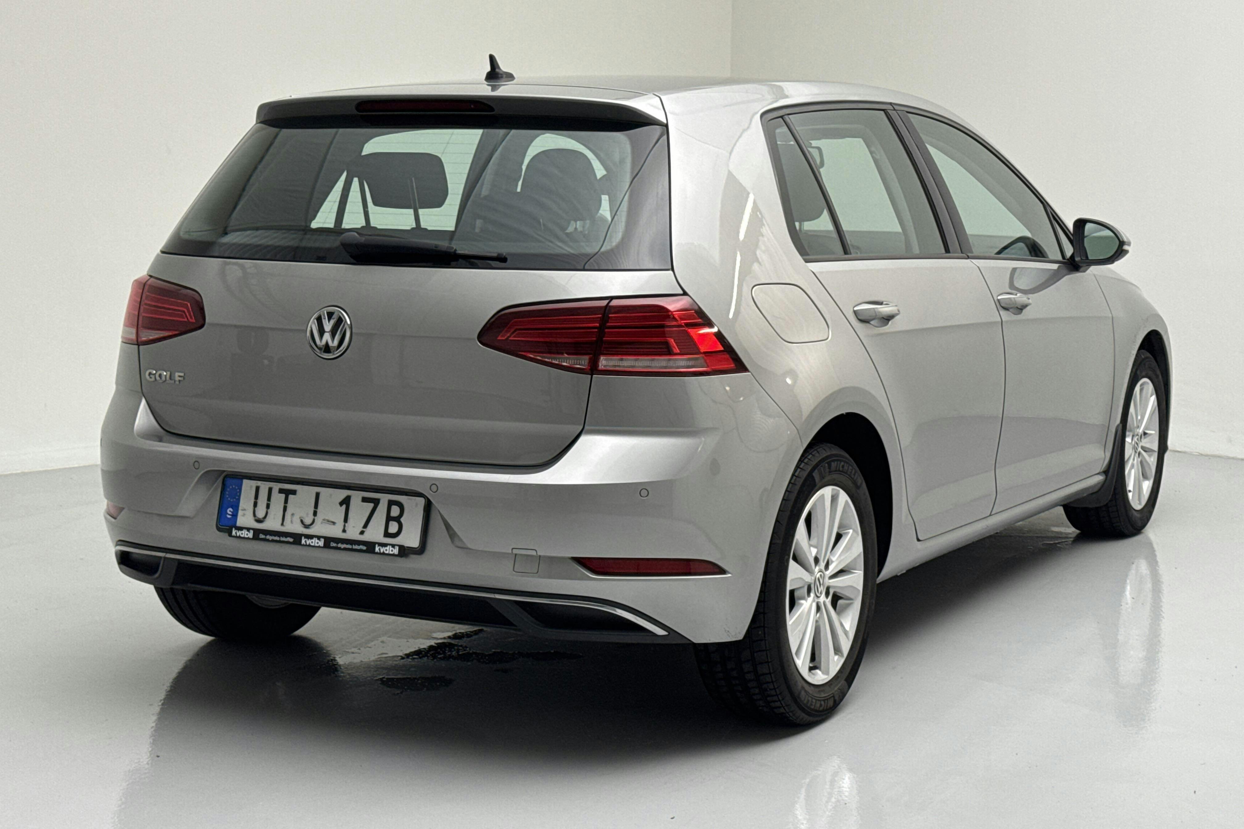 VW Golf VII 1.0 TSI 5dr (115hk) - 50 600 km - Manual - silver - 2019