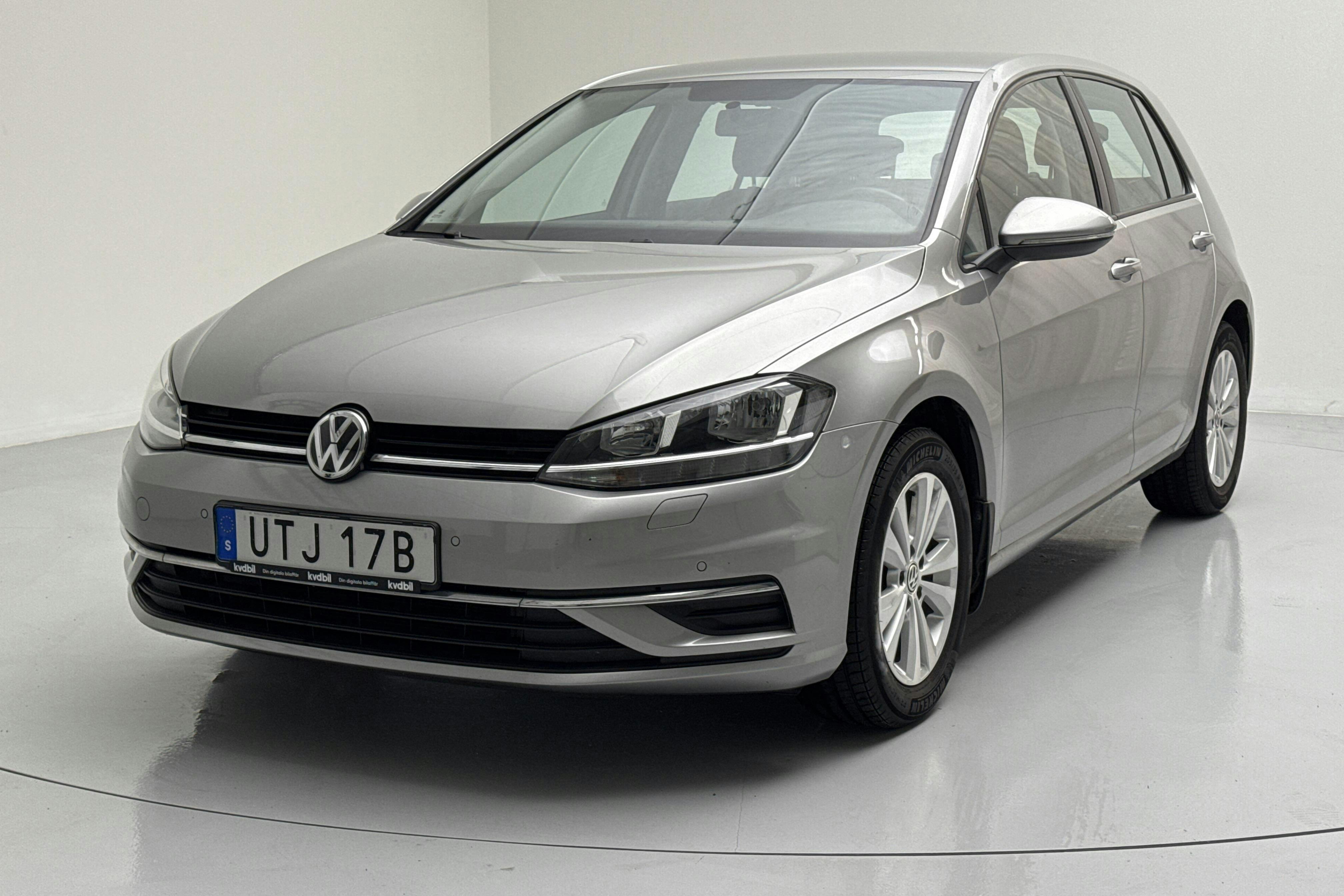 VW Golf VII 1.0 TSI 5dr (115hk) - 5 060 mil - Manuell - silver - 2019
