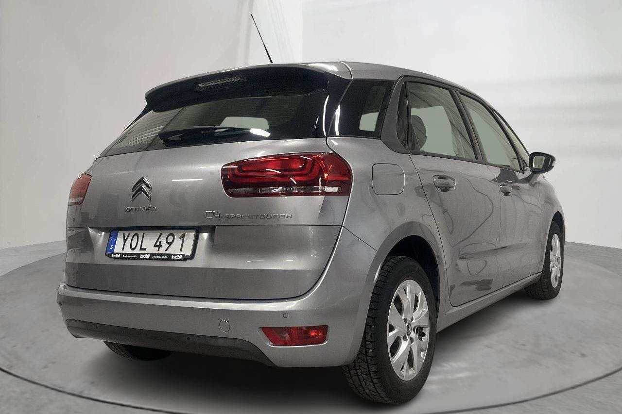 Citroën C4 Spacetourer Puretech (130hk) - 3 717 mil - Manuell - silver - 2018