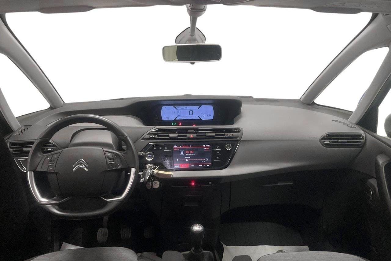 Citroën C4 Spacetourer Puretech (130hk) - 3 717 mil - Manuell - silver - 2018