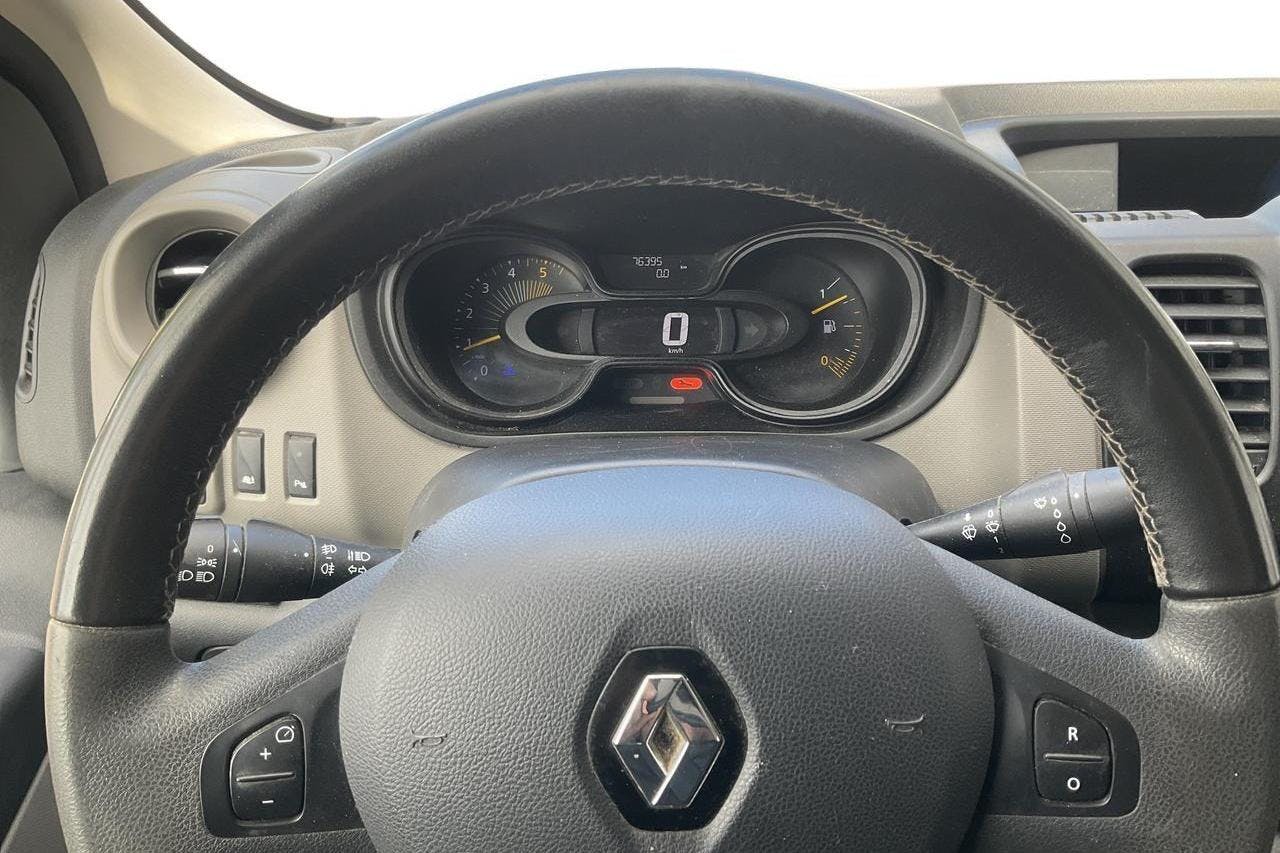 Renault Trafic 1.6 dCi Skåp (115hk) - 7 640 mil - Manuell - vit - 2015