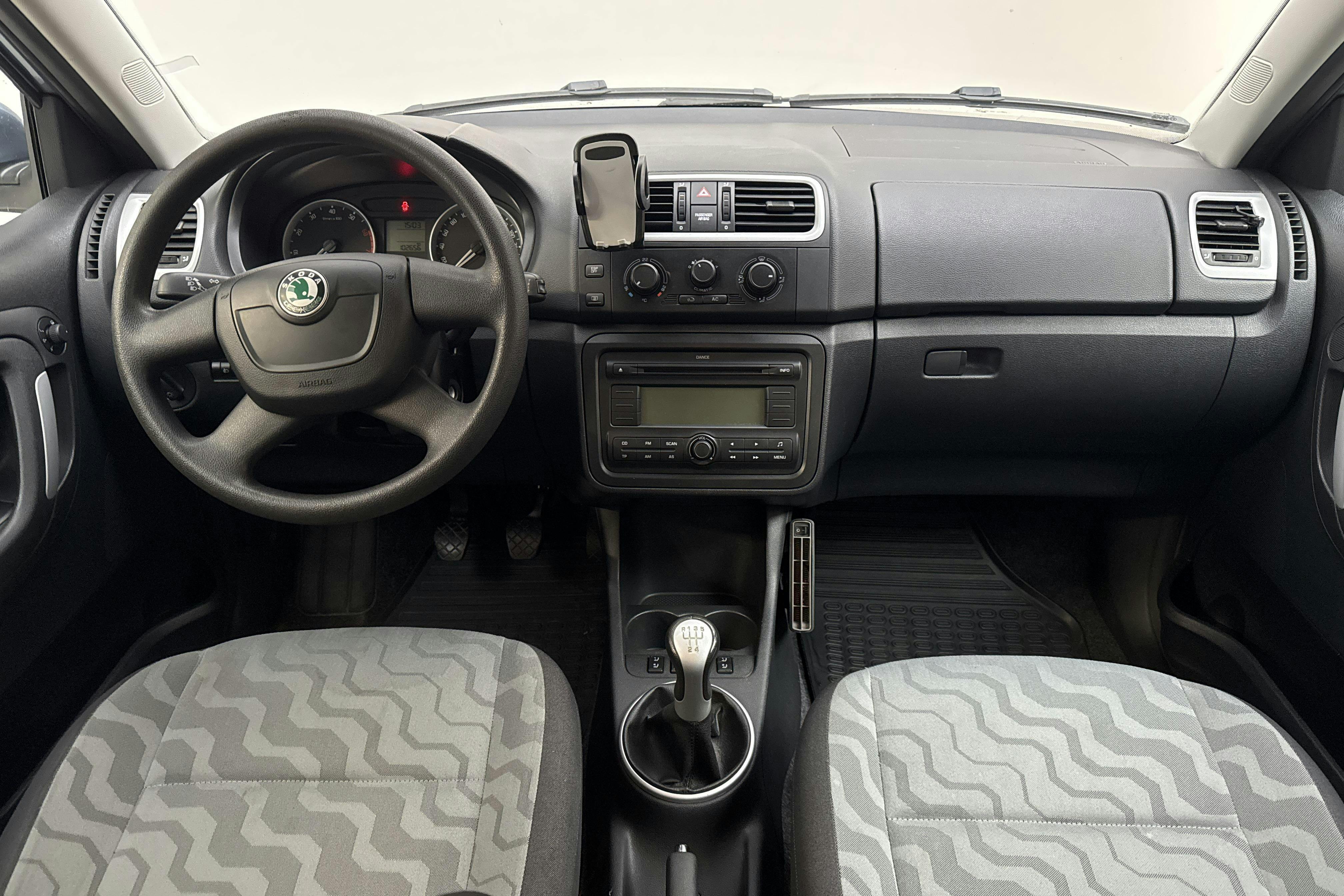 Skoda Fabia 1.2 Combi (70hk) - 102 650 km - Käsitsi - Light Grey - 2010